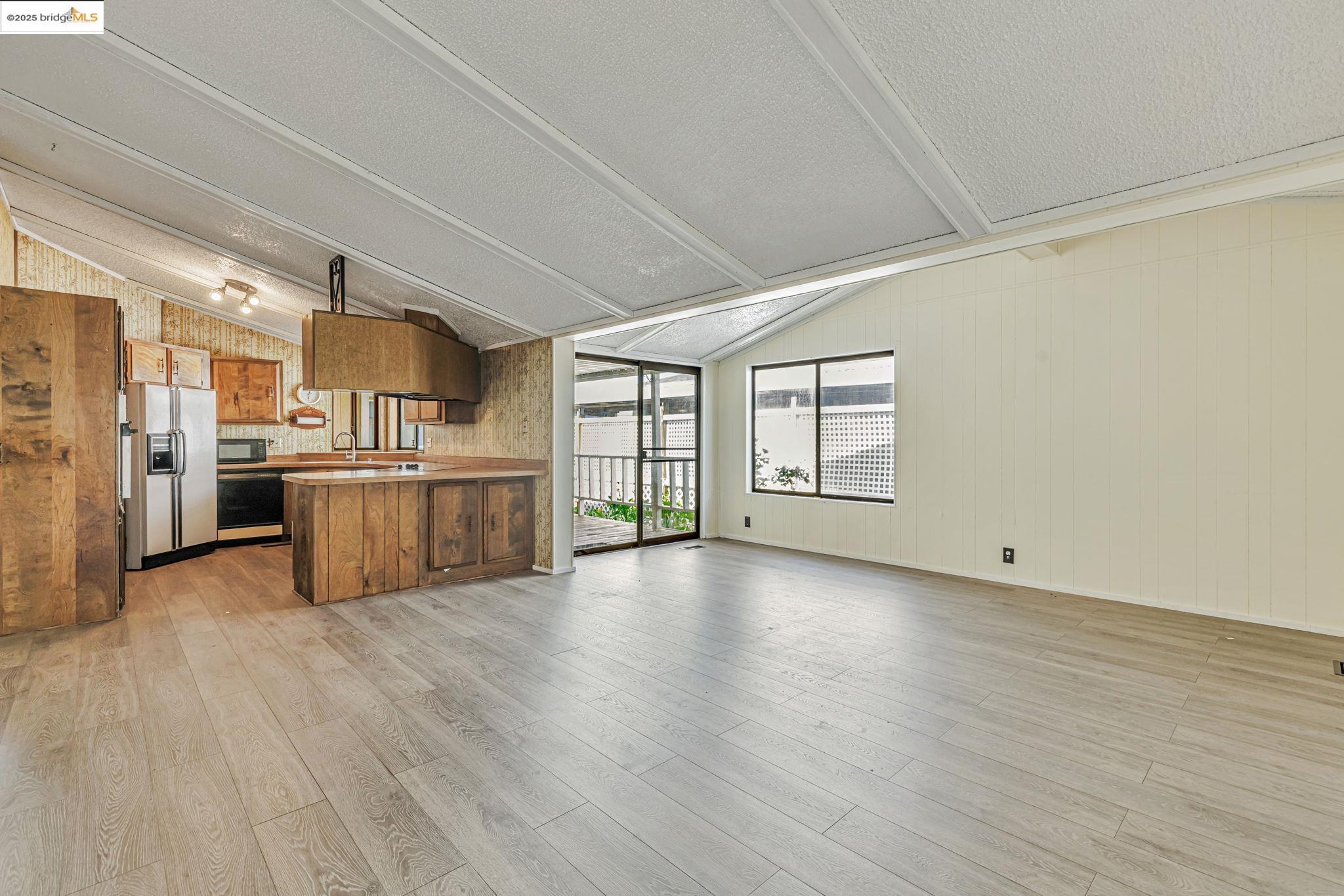Detail Gallery Image 10 of 31 For 330 Benet, Bethel Island,  CA 94511 - 2 Beds | 2 Baths