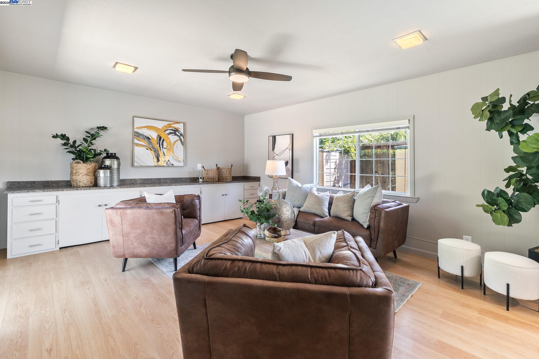 Detail Gallery Image 15 of 53 For 3903 Manzanita Ct, Concord,  CA 94519 - 3 Beds | 2 Baths