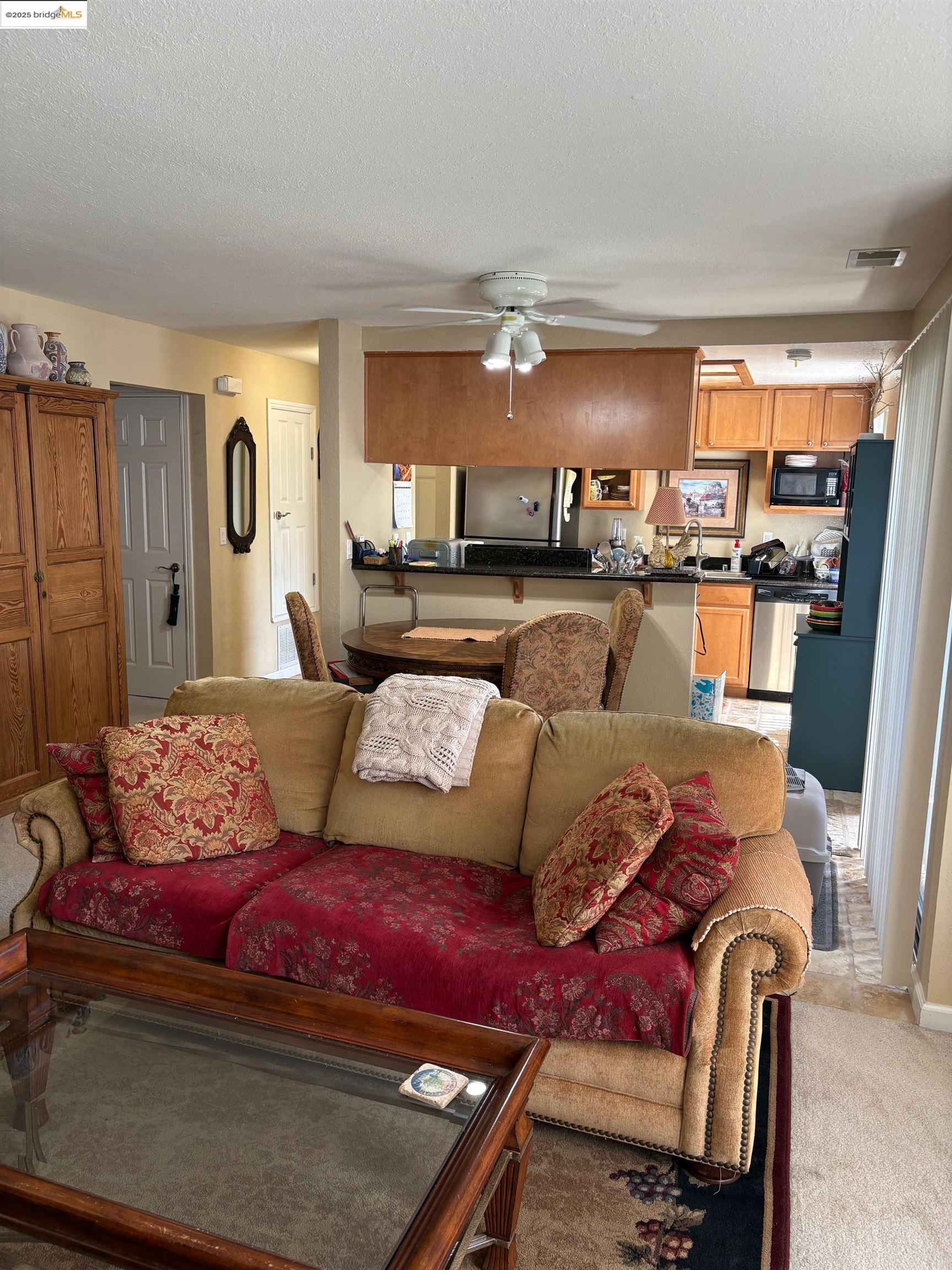 Detail Gallery Image 11 of 16 For 3933 Dale Rd. #B,  Modesto,  CA 95356 - 2 Beds | 2 Baths