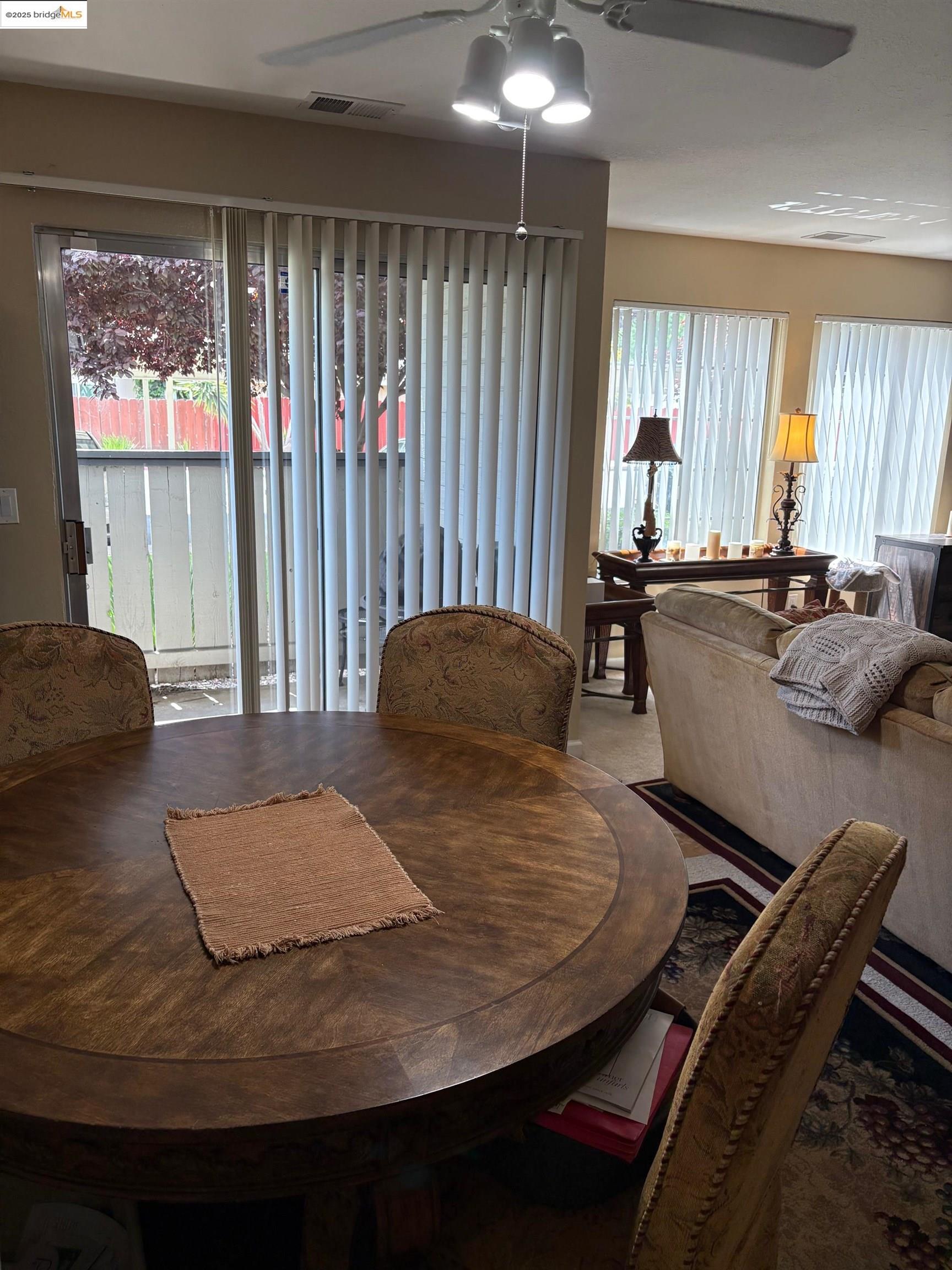 Detail Gallery Image 8 of 16 For 3933 Dale Rd. #B,  Modesto,  CA 95356 - 2 Beds | 2 Baths