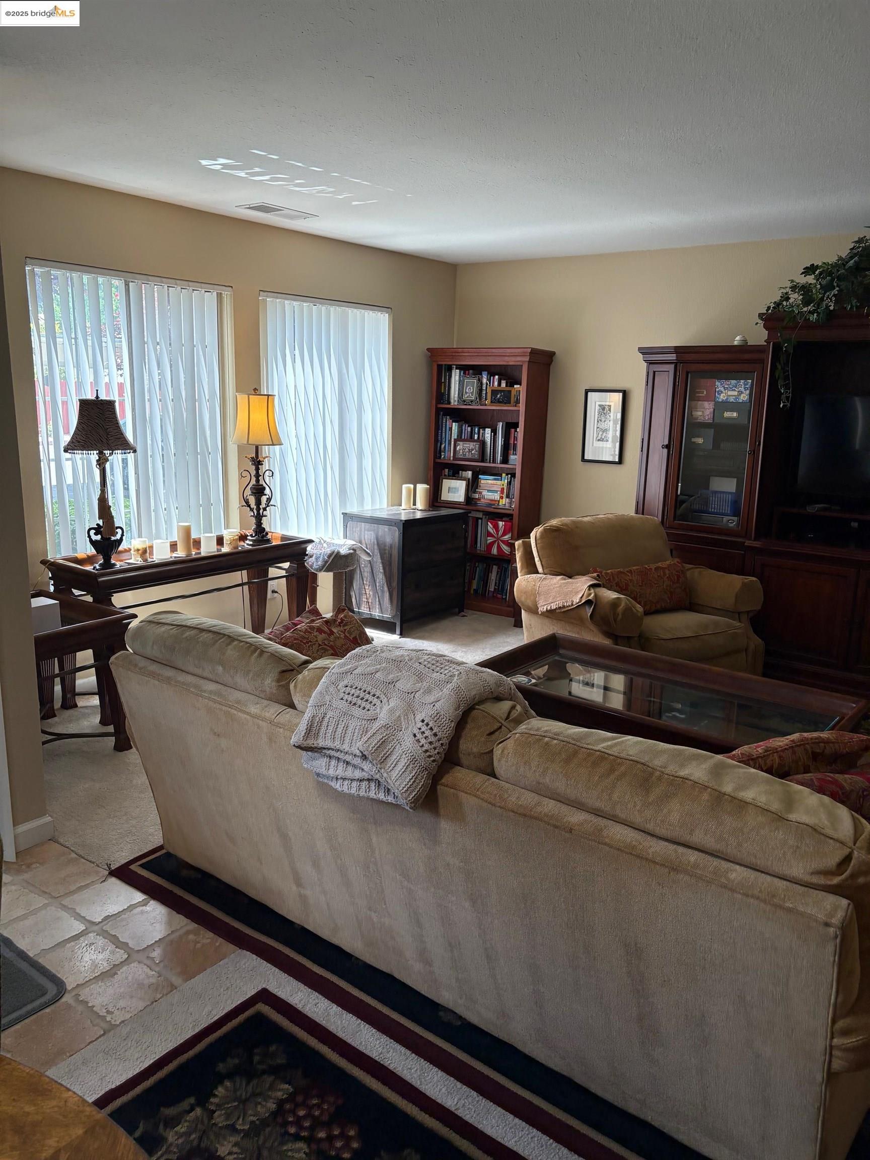 Detail Gallery Image 9 of 16 For 3933 Dale Rd. #B,  Modesto,  CA 95356 - 2 Beds | 2 Baths