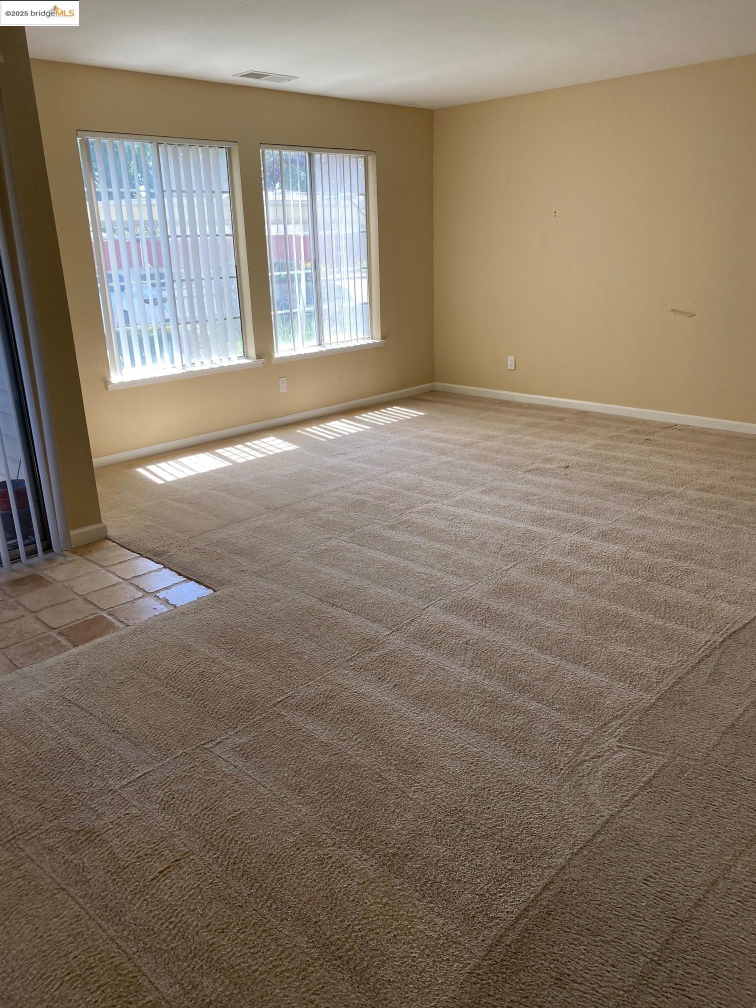 Detail Gallery Image 9 of 17 For 3933 Dale Rd. #B,  Modesto,  CA 95356 - 2 Beds | 2 Baths