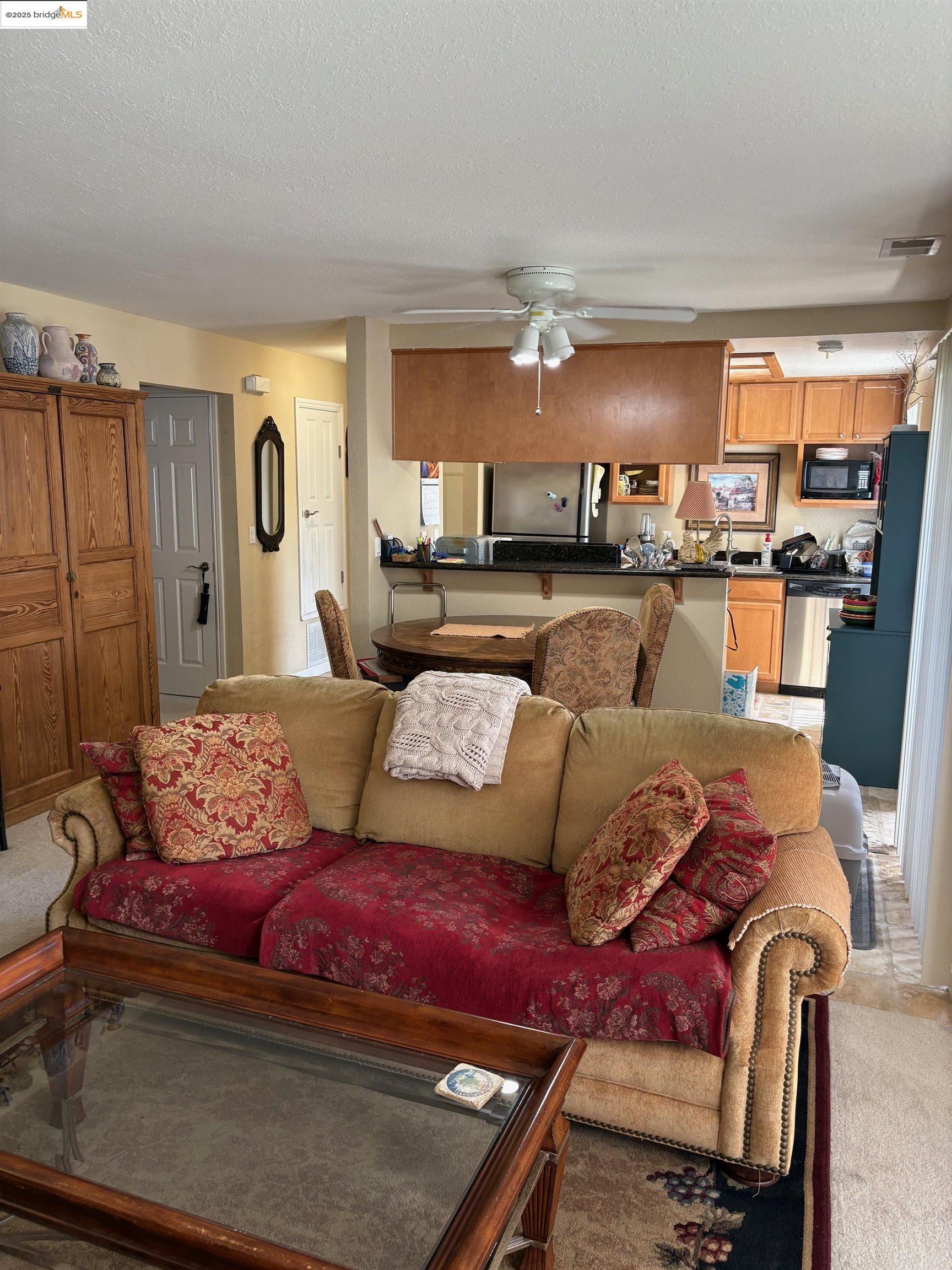 Detail Gallery Image 10 of 16 For 3933 Dale Rd. #B,  Modesto,  CA 95356 - 2 Beds | 2 Baths