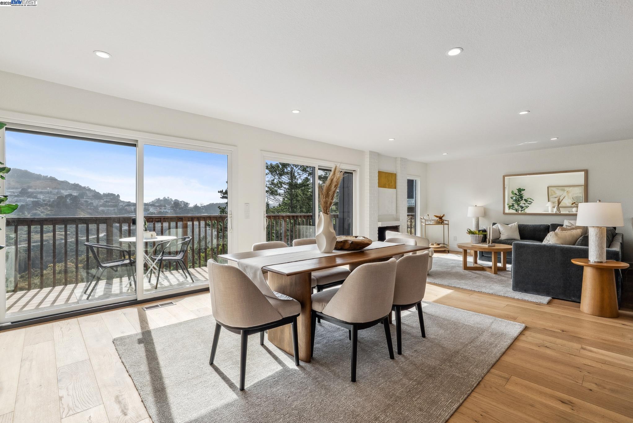 Detail Gallery Image 16 of 43 For 268 Gold Mine Dr, San Francisco,  CA 94131 - 4 Beds | 3 Baths