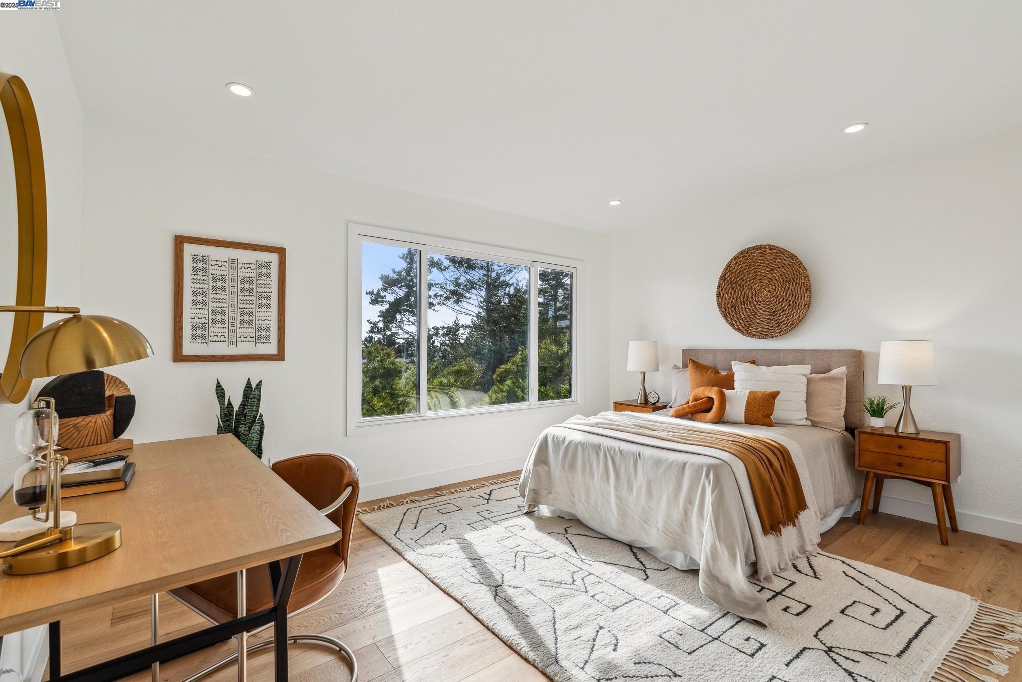 Detail Gallery Image 27 of 43 For 268 Gold Mine Dr, San Francisco,  CA 94131 - 4 Beds | 3 Baths