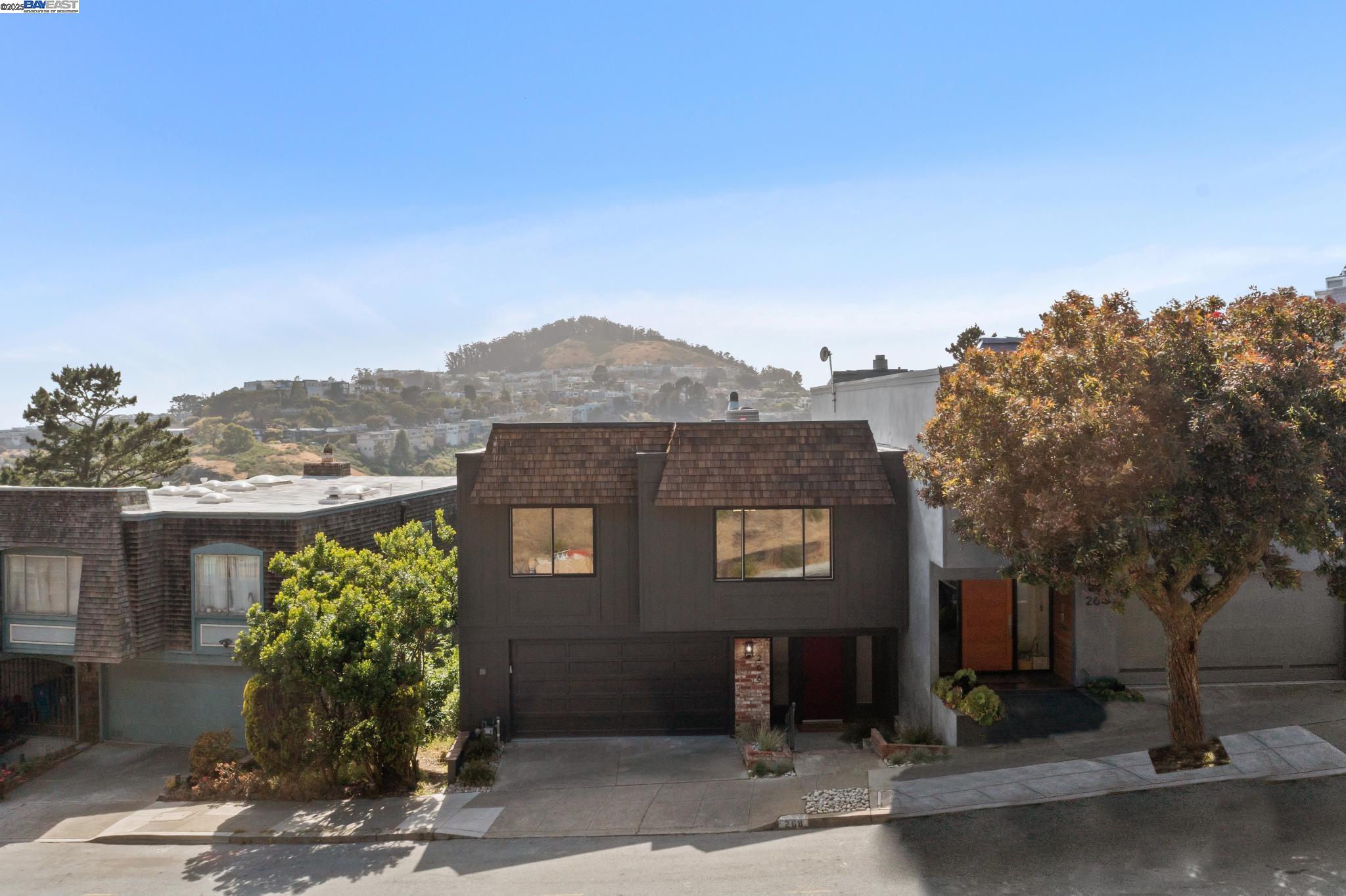 Detail Gallery Image 40 of 43 For 268 Gold Mine Dr, San Francisco,  CA 94131 - 4 Beds | 3 Baths