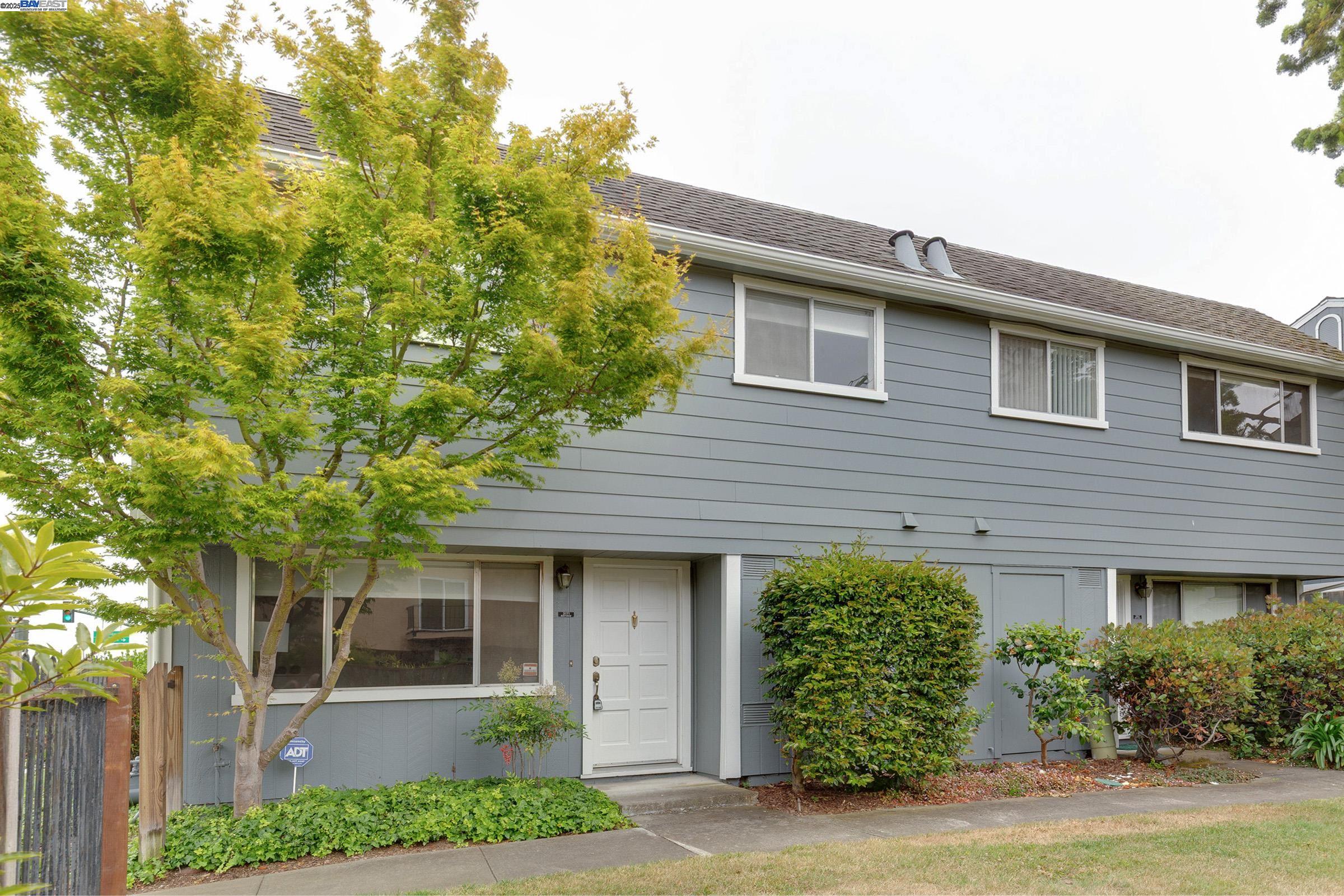 More Details about MLS # 41099638 : 3171 BAYVIEW DR