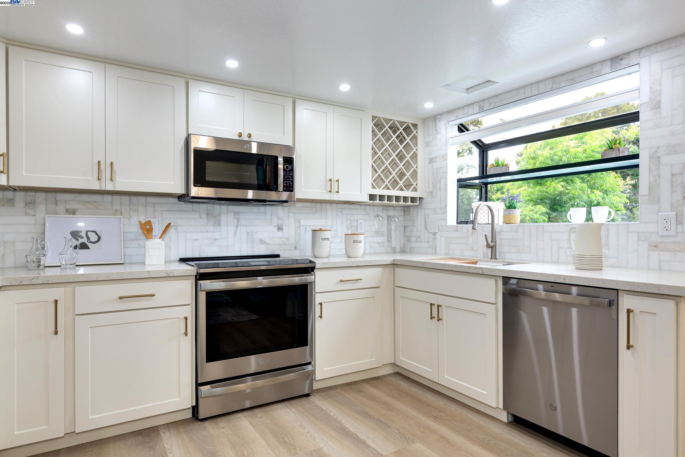 Photo #10: 41099638 Listing: Photo #10