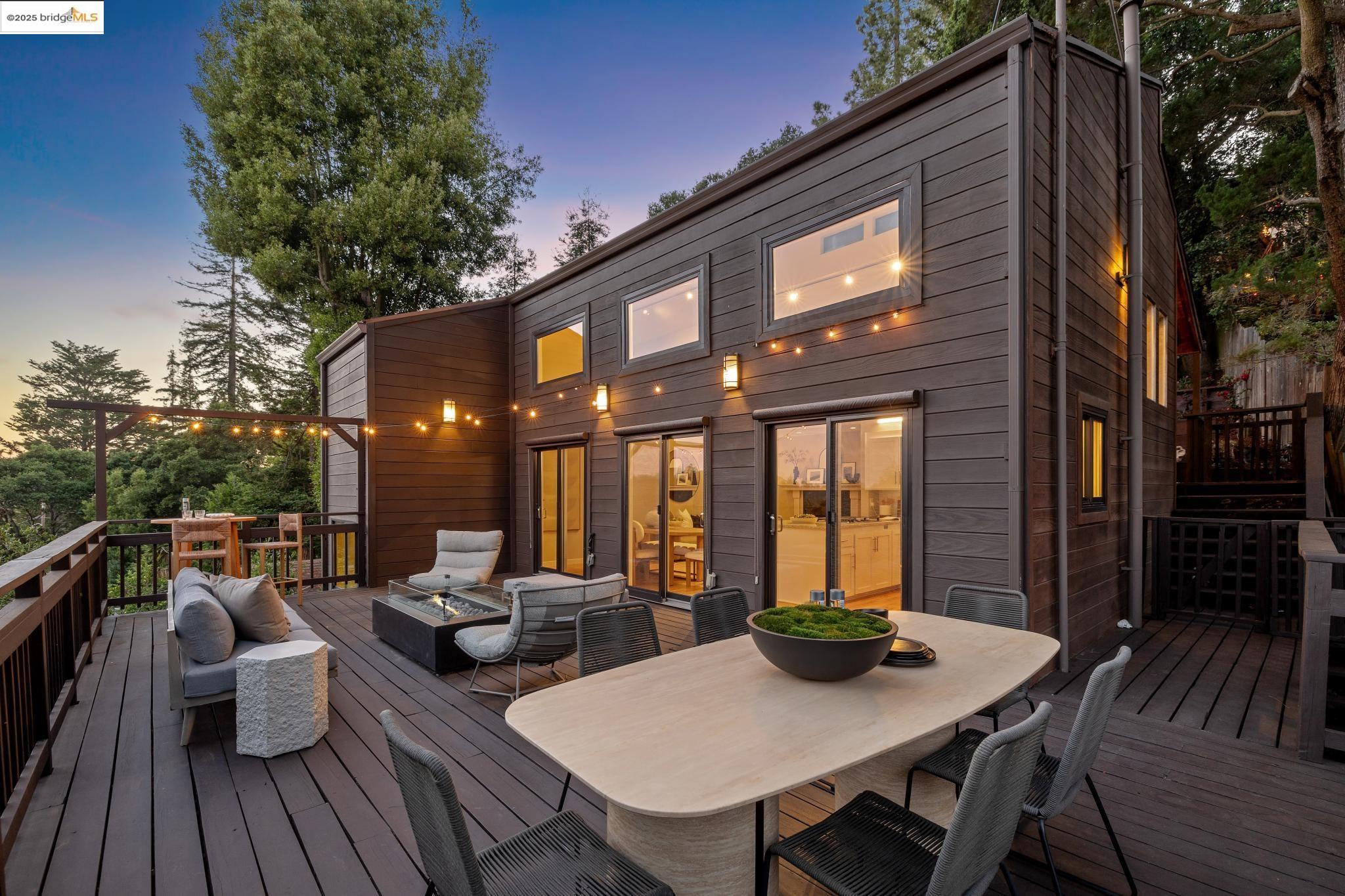 Detail Gallery Image 44 of 52 For 55 Merriewood Cir, Oakland,  CA 94611 - 3 Beds | 3 Baths