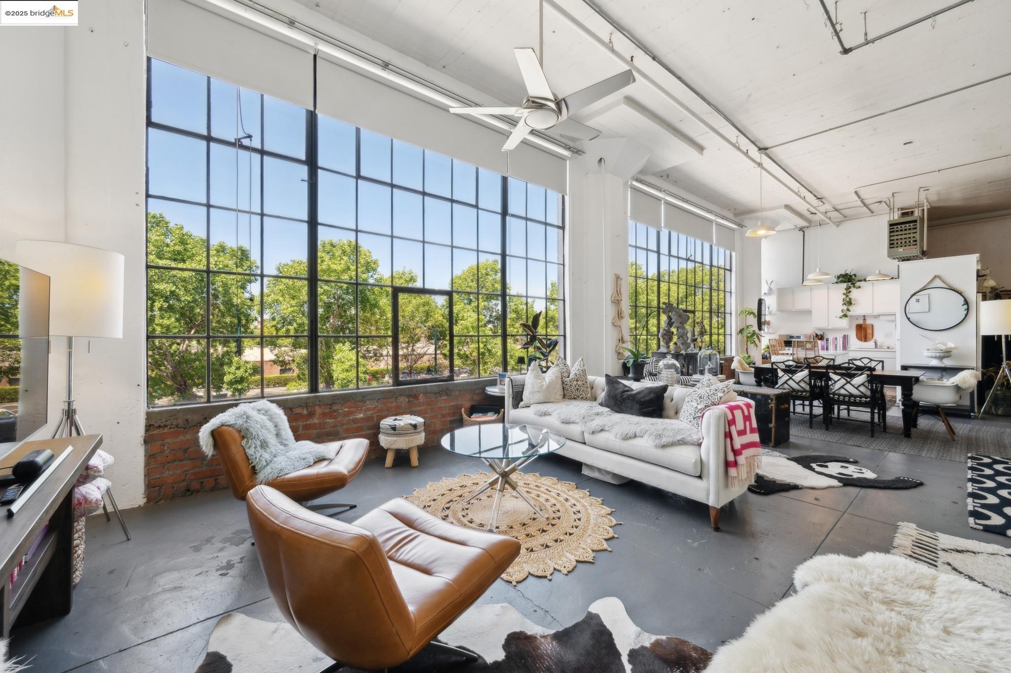 MLS: 41099654 Condo For Sale