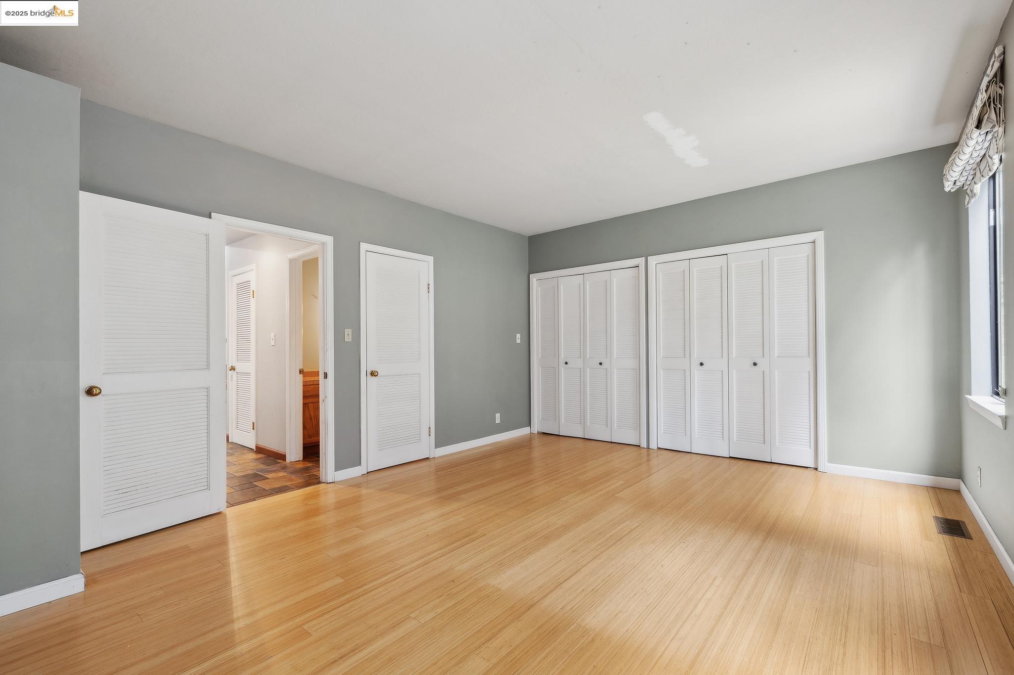 Detail Gallery Image 19 of 42 For 7140 Thorndale Dr, Oakland,  CA 94611 - 4 Beds | 4 Baths