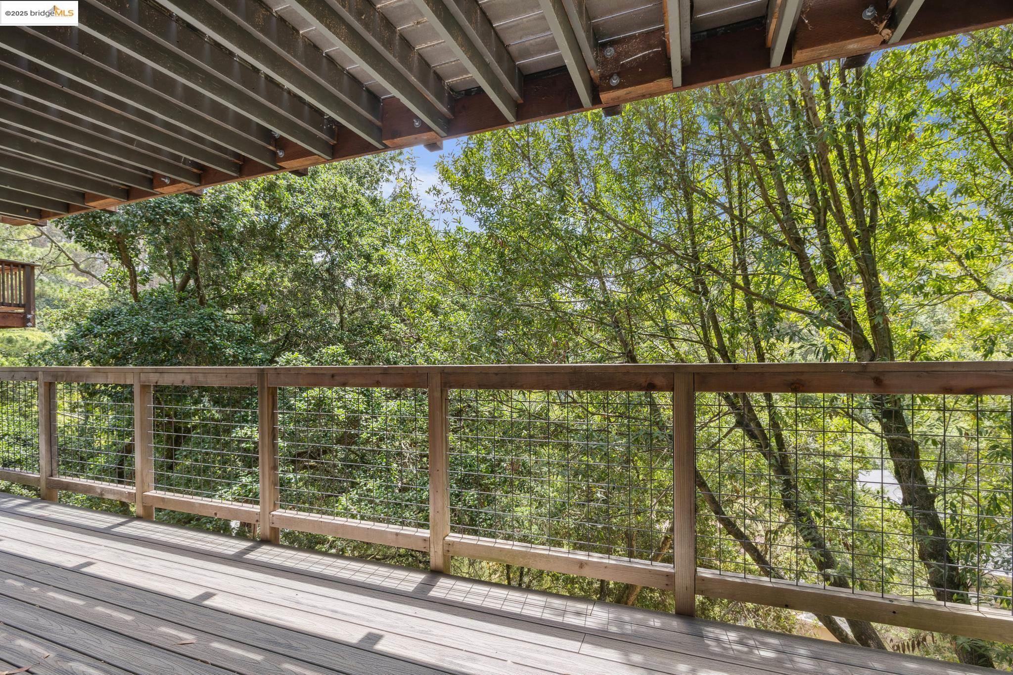 Detail Gallery Image 26 of 42 For 7140 Thorndale Dr, Oakland,  CA 94611 - 4 Beds | 4 Baths