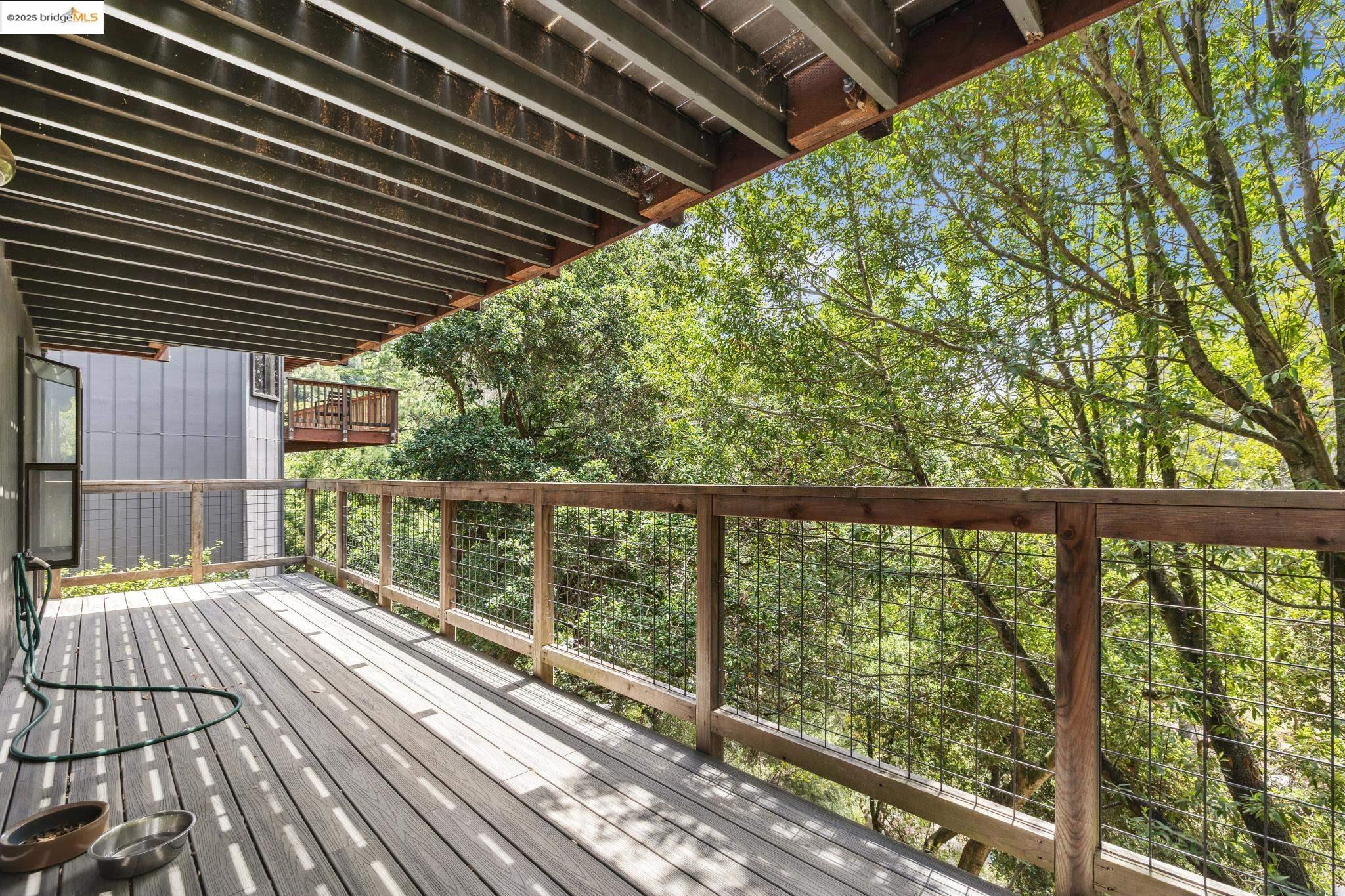 Detail Gallery Image 27 of 42 For 7140 Thorndale Dr, Oakland,  CA 94611 - 4 Beds | 4 Baths