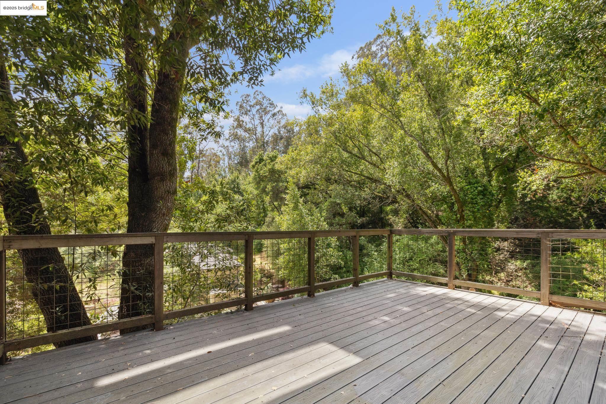 Detail Gallery Image 41 of 42 For 7140 Thorndale Dr, Oakland,  CA 94611 - 4 Beds | 4 Baths