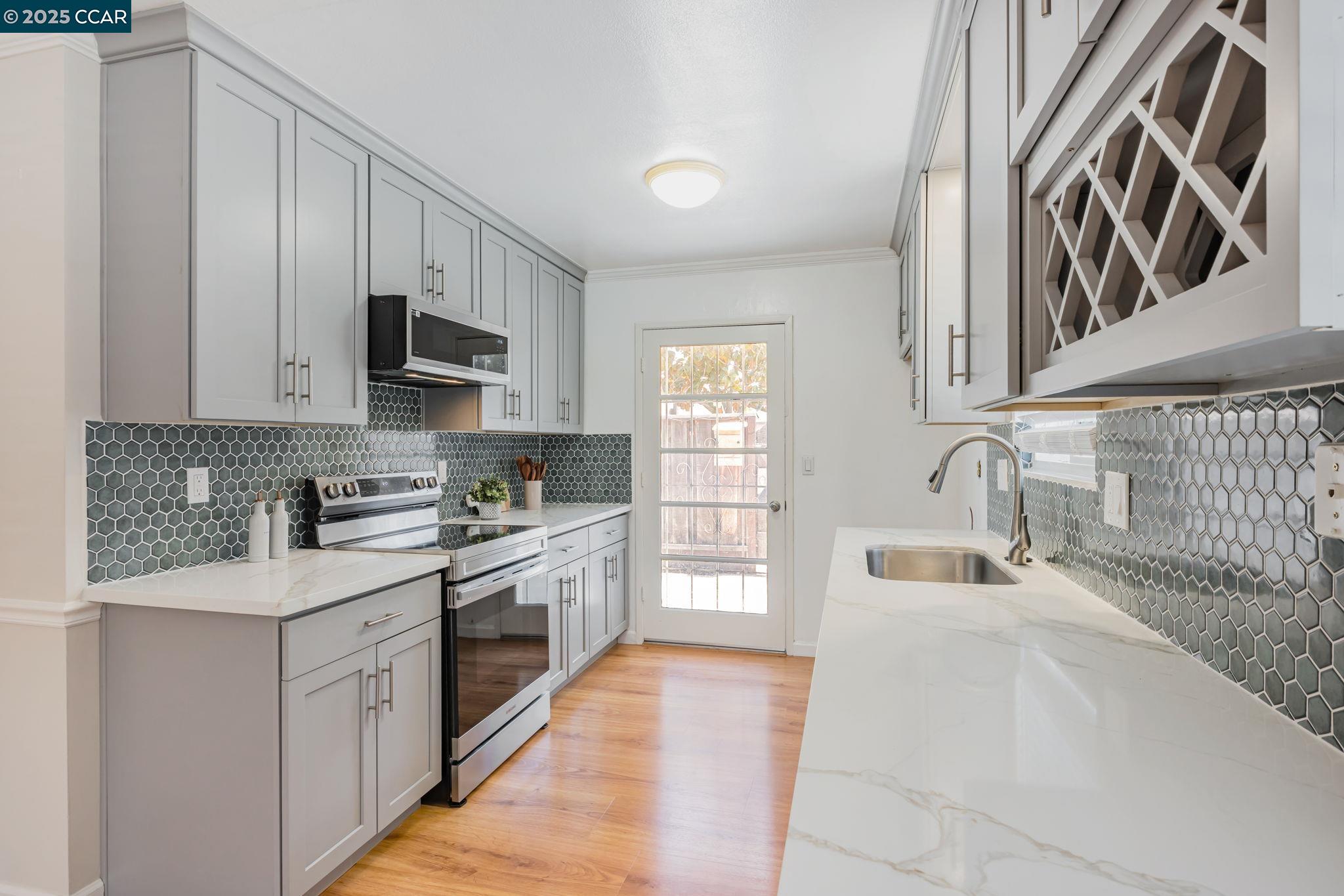 Photo #5: 41099661 Listing 