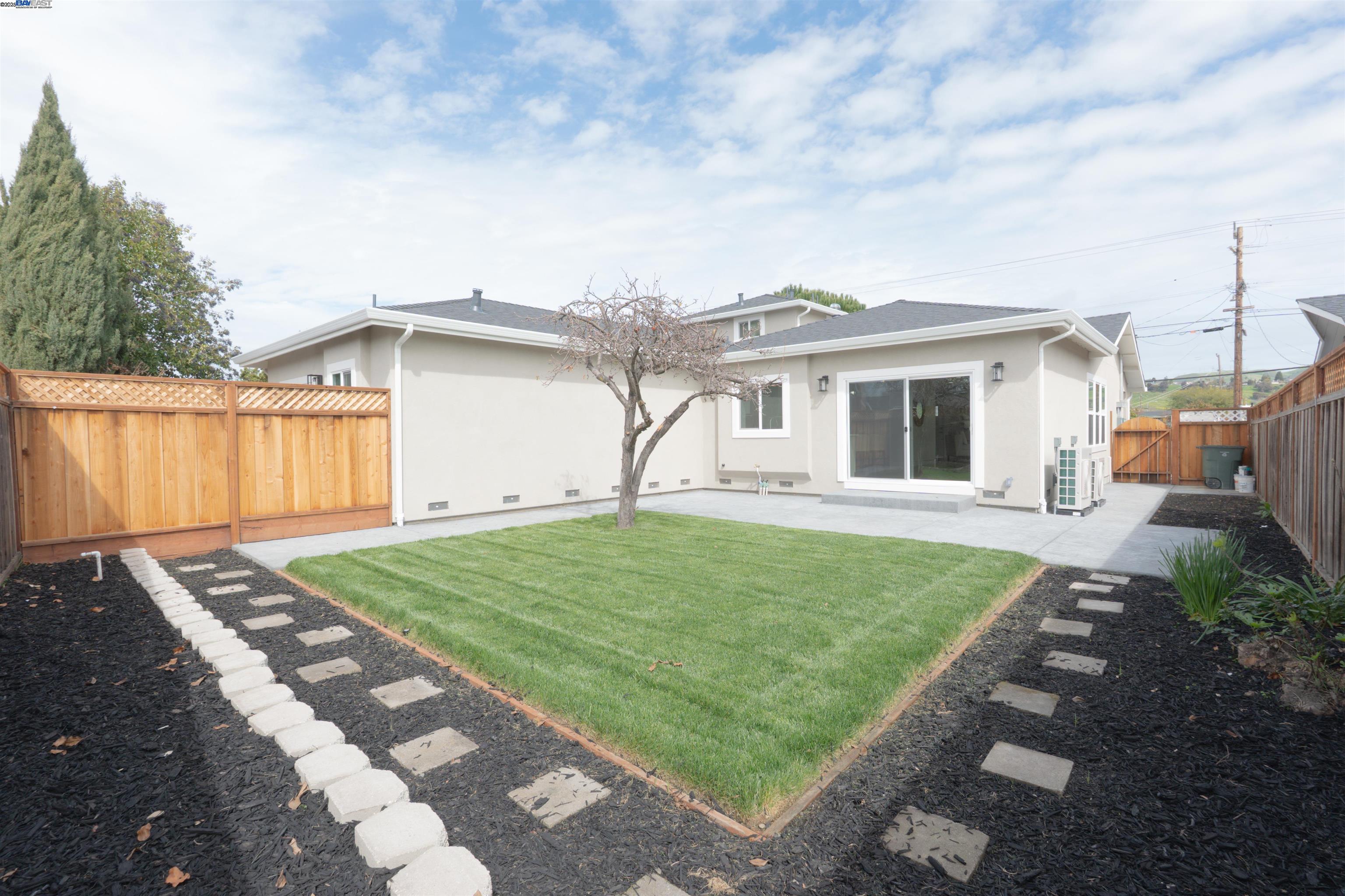 Detail Gallery Image 19 of 45 For 43425 Fremont Blvd, Fremont,  CA 94538 - 6 Beds | 5/1 Baths