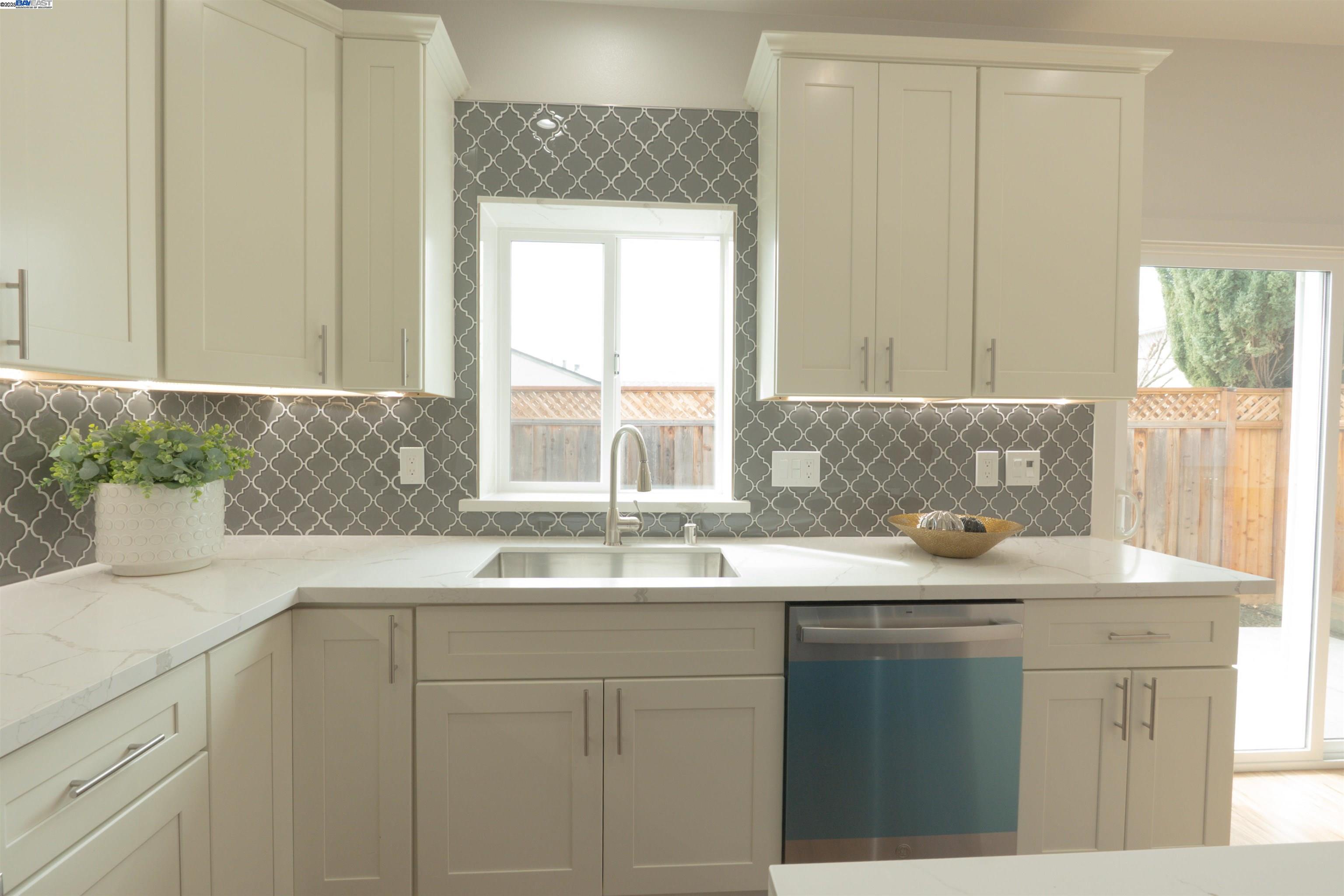 Detail Gallery Image 31 of 45 For 43425 Fremont Blvd, Fremont,  CA 94538 - 6 Beds | 5/1 Baths