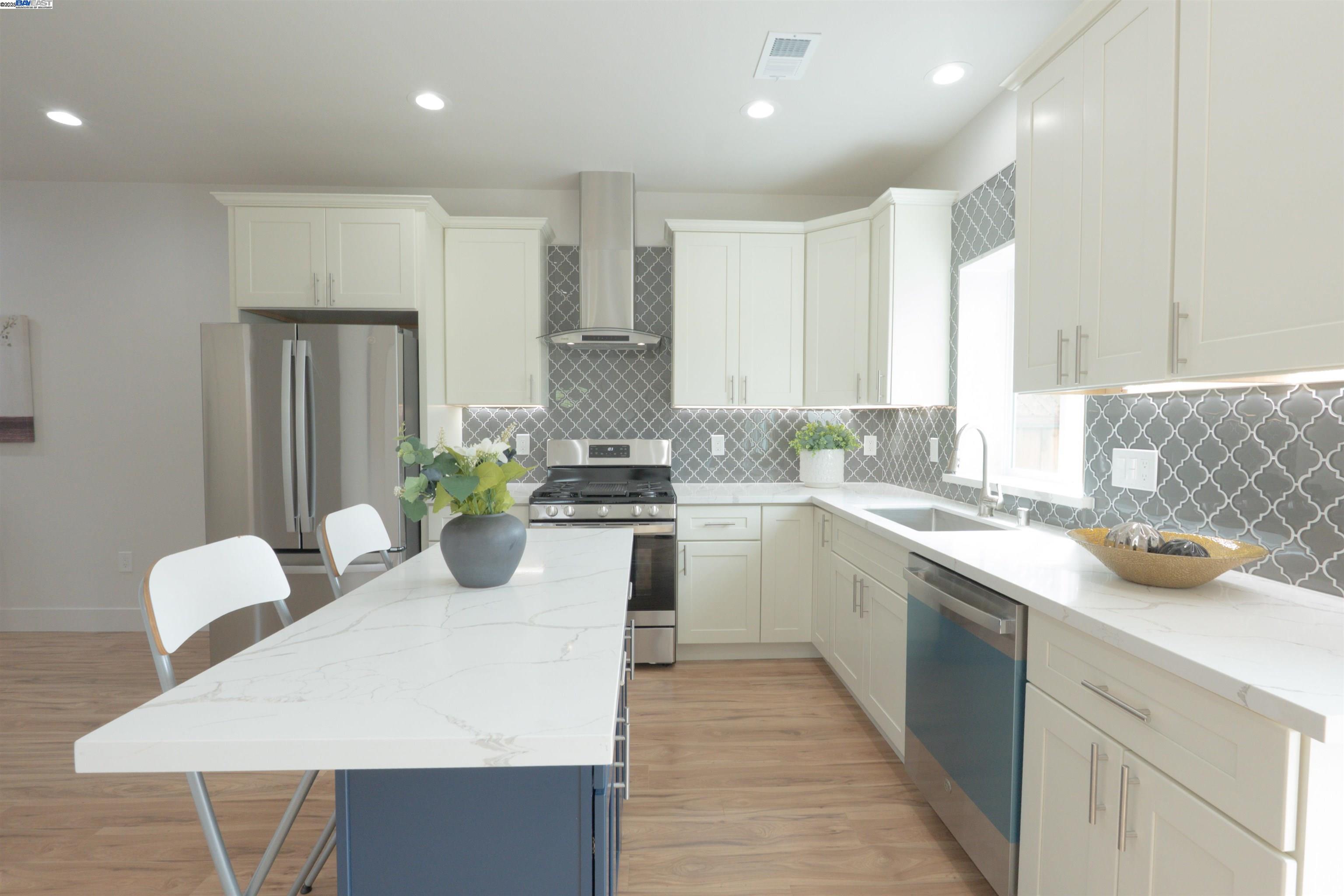 Detail Gallery Image 34 of 45 For 43425 Fremont Blvd, Fremont,  CA 94538 - 6 Beds | 5/1 Baths