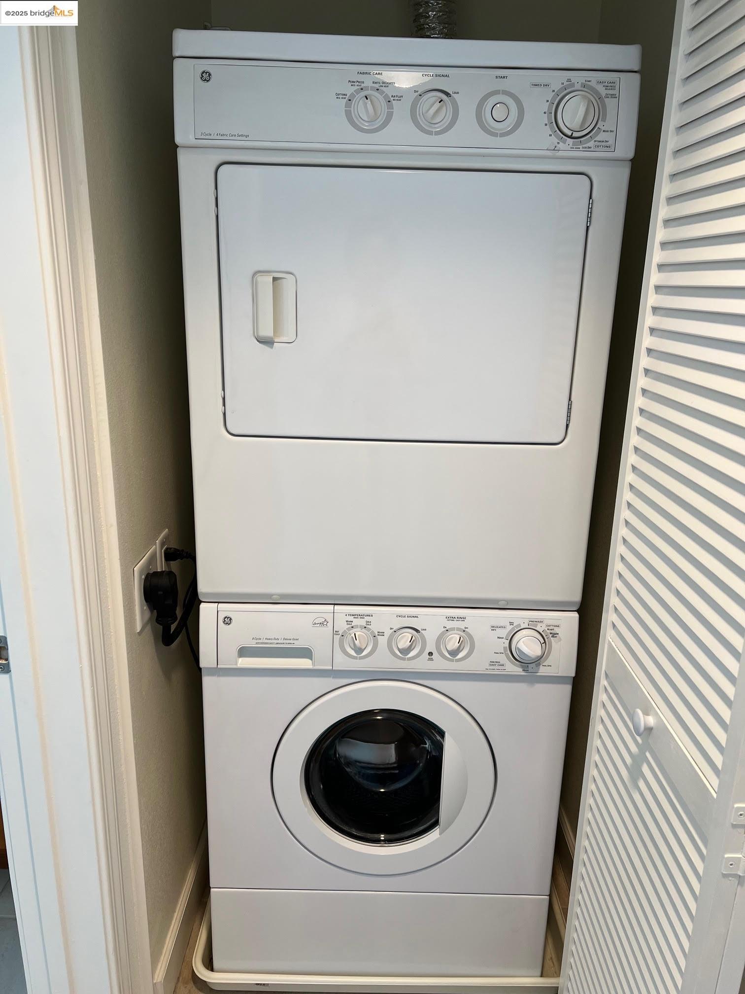 423 7Th St # 607, Oakland, California 94607, 1 Bedroom Bedrooms, 4 Rooms Rooms,1 BathroomBathrooms,Residential,For Sale,423 7Th St # 607,41099677