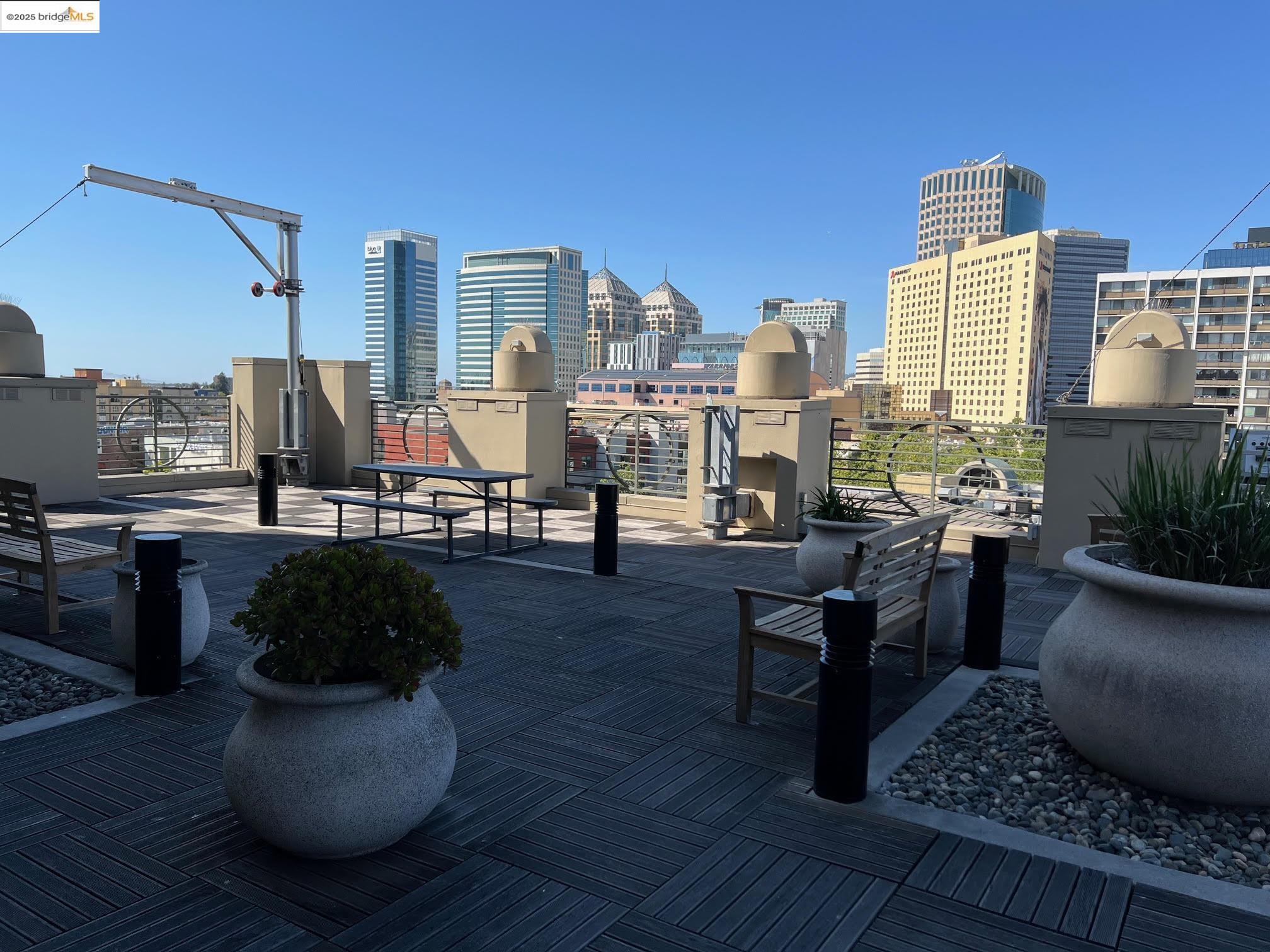 423 7Th St # 607, Oakland, California 94607, 1 Bedroom Bedrooms, 4 Rooms Rooms,1 BathroomBathrooms,Residential,For Sale,423 7Th St # 607,41099677