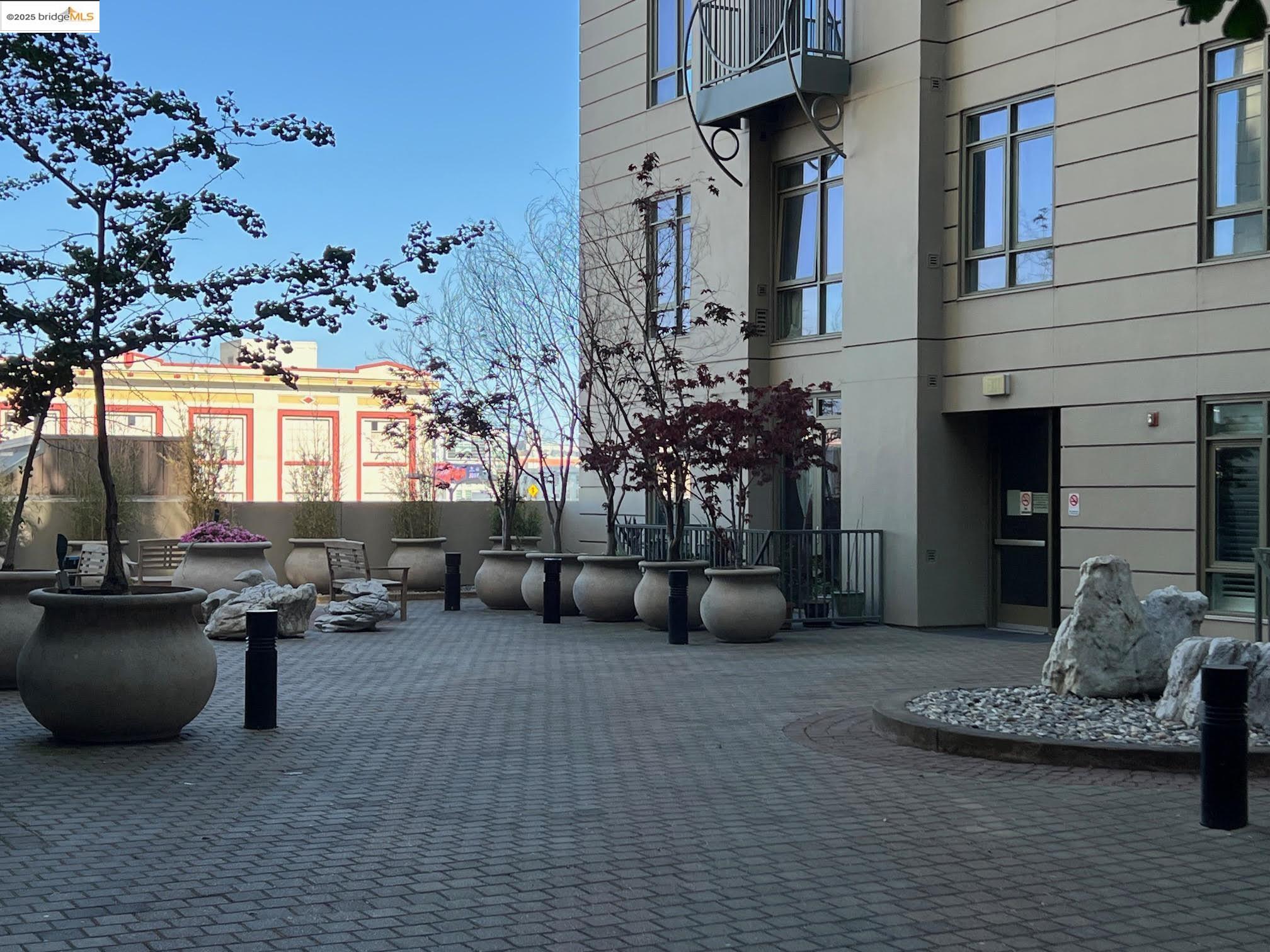 423 7Th St # 607, Oakland, California 94607, 1 Bedroom Bedrooms, 4 Rooms Rooms,1 BathroomBathrooms,Residential,For Sale,423 7Th St # 607,41099677