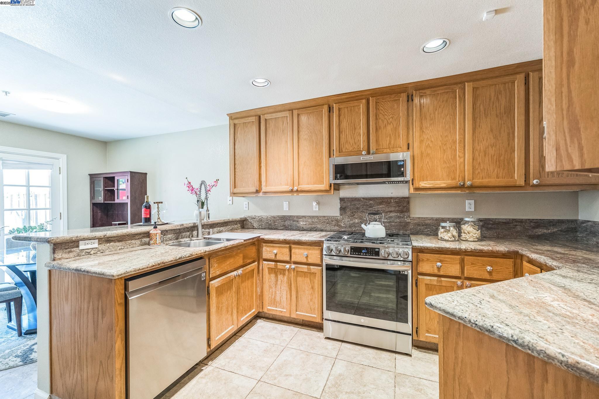 Photo #10: 41099679 Listing: Photo #10