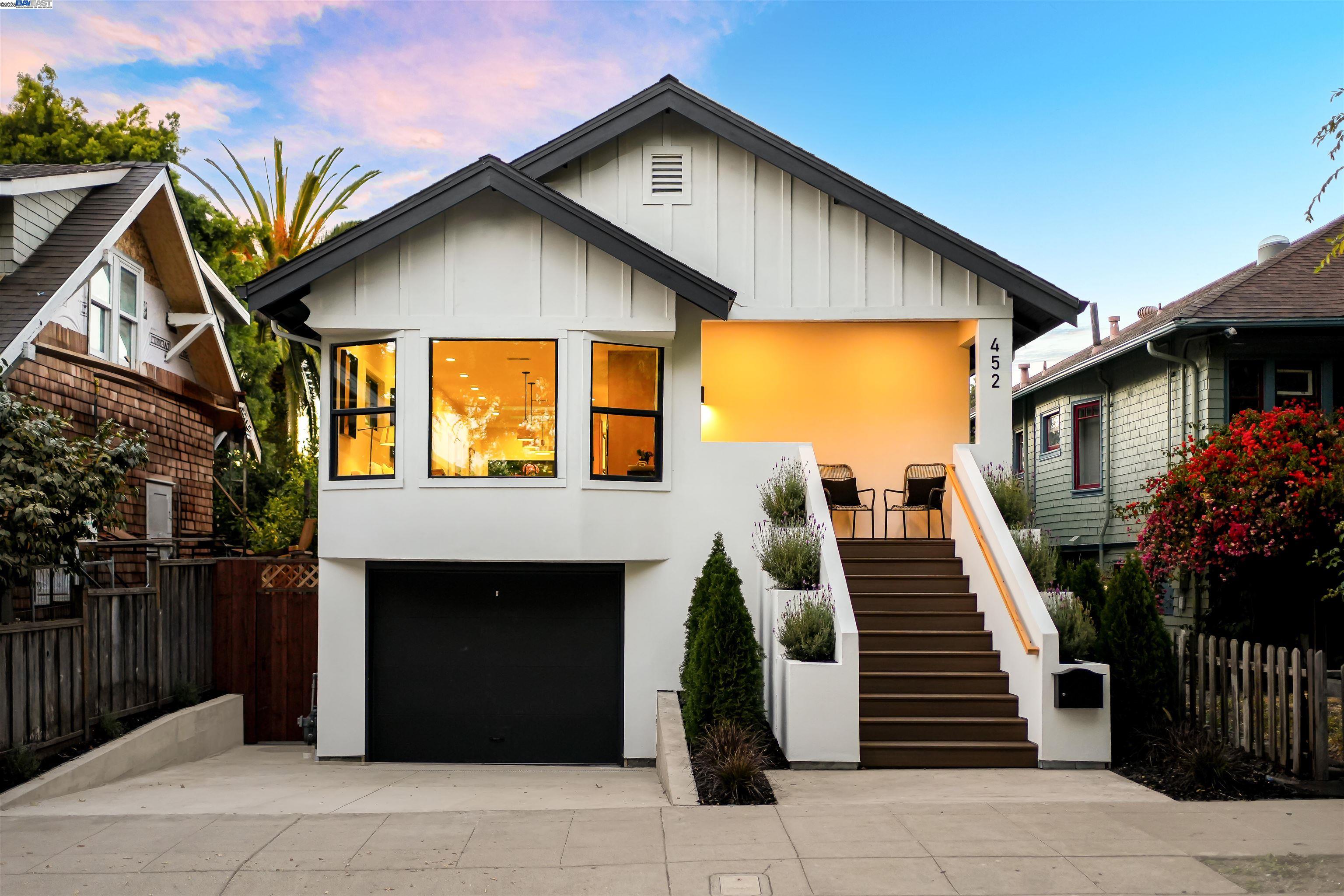 Detail Gallery Image 2 of 60 For 452 59th St, Oakland,  CA 94609 - 4 Beds | 3 Baths