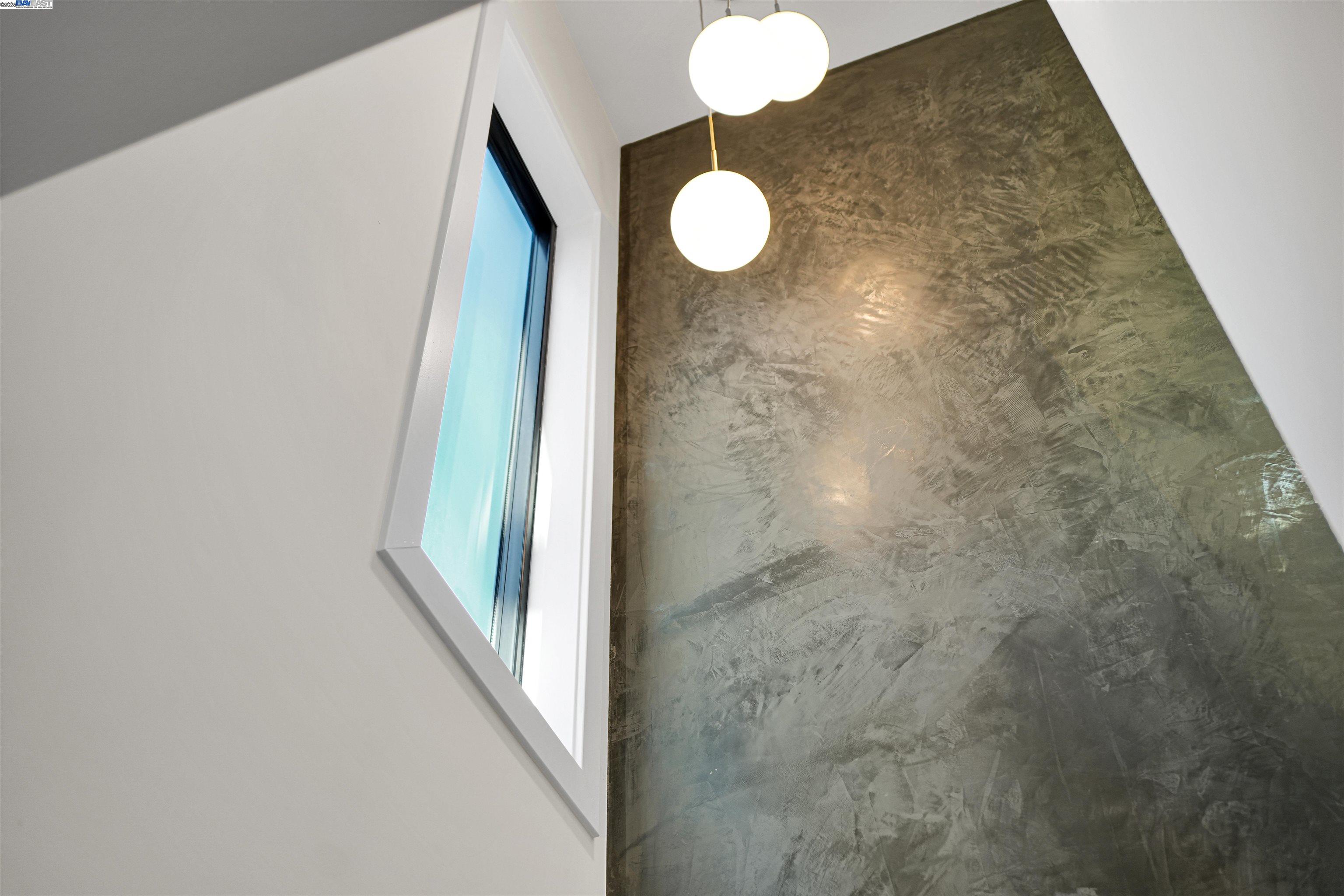 Detail Gallery Image 37 of 60 For 452 59th St, Oakland,  CA 94609 - 4 Beds | 3 Baths