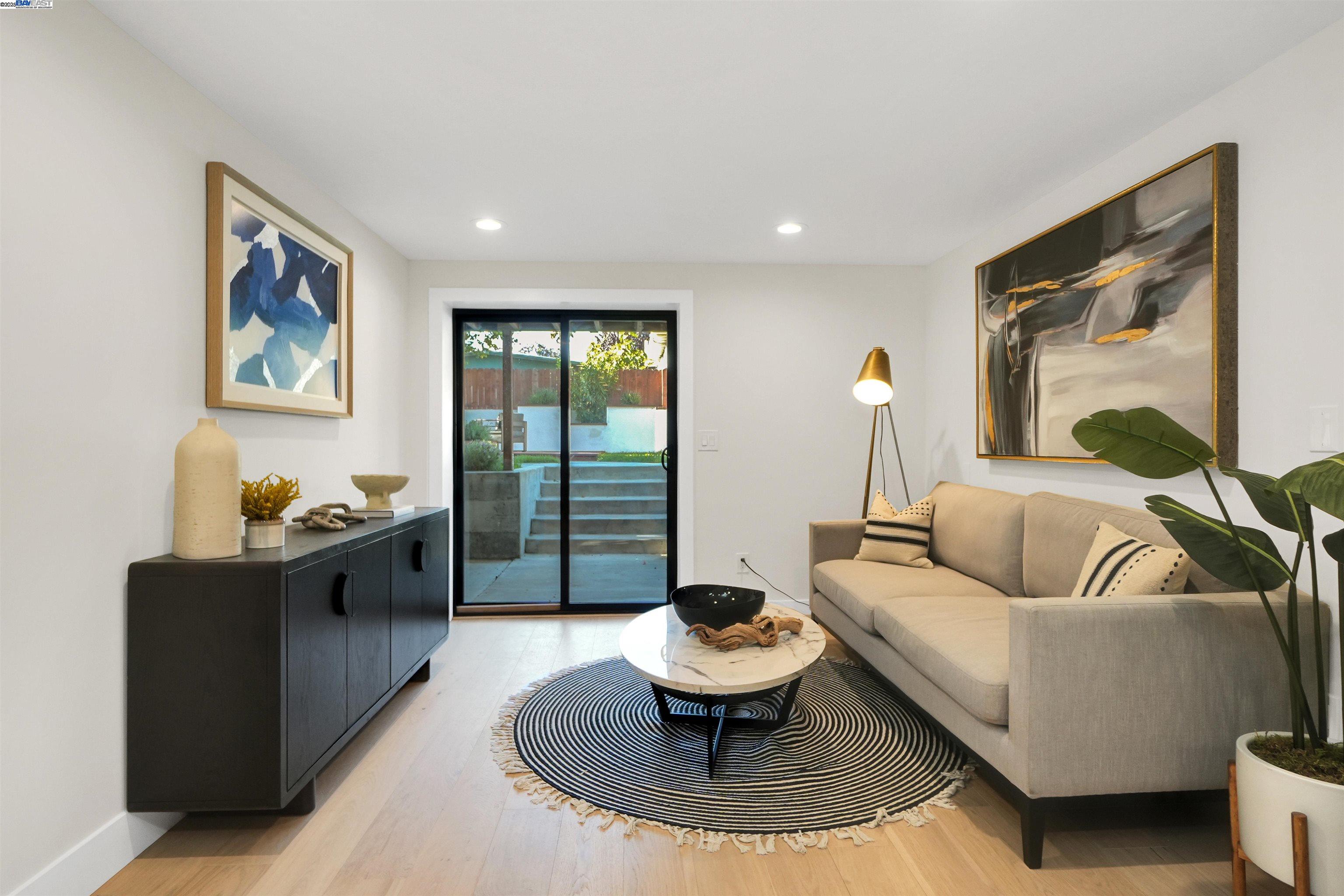 Detail Gallery Image 44 of 60 For 452 59th St, Oakland,  CA 94609 - 4 Beds | 3 Baths