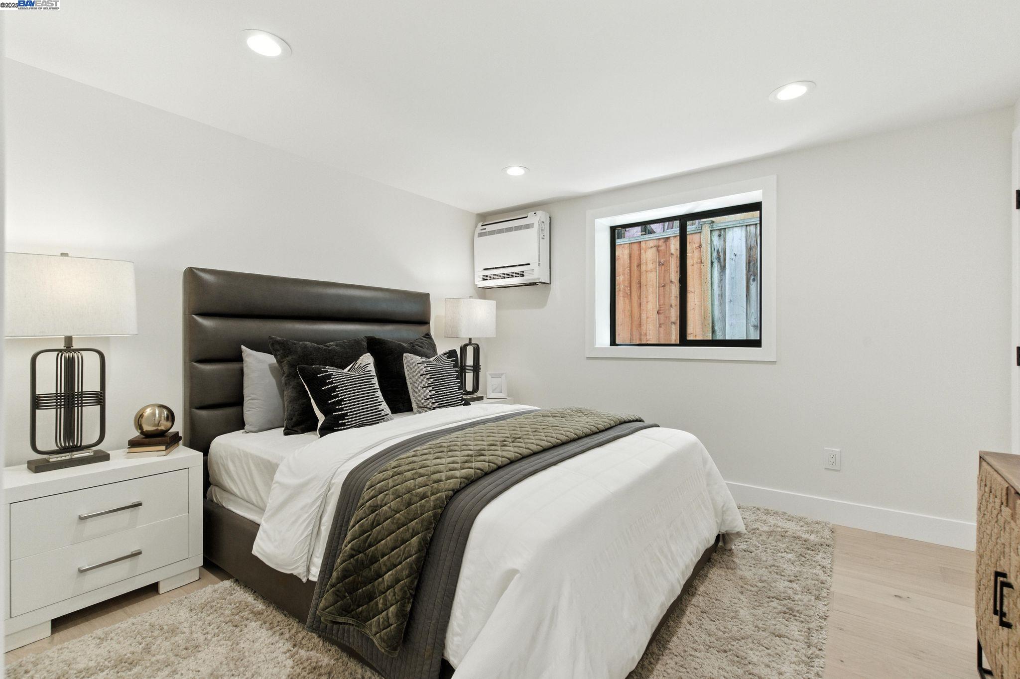 Detail Gallery Image 48 of 60 For 452 59th St, Oakland,  CA 94609 - 4 Beds | 3 Baths