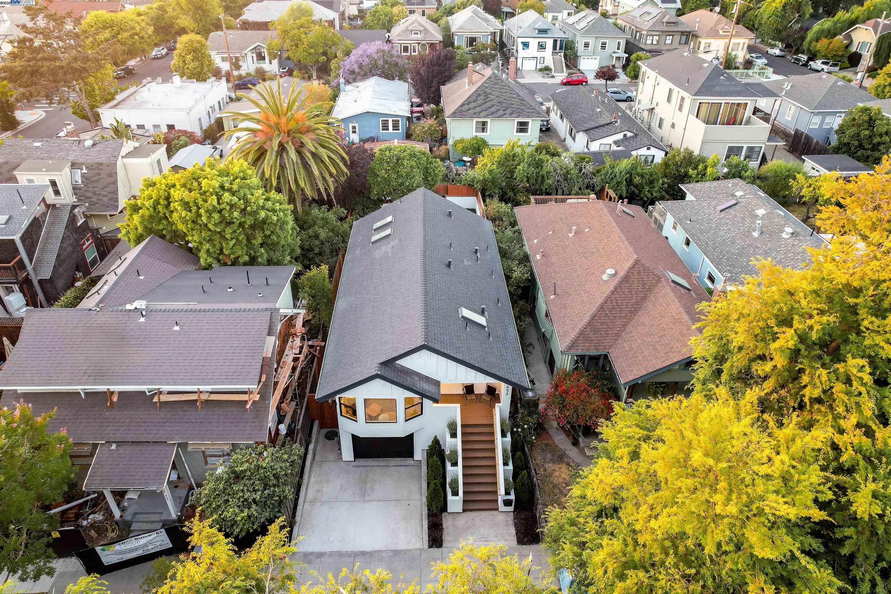 Detail Gallery Image 60 of 60 For 452 59th St, Oakland,  CA 94609 - 4 Beds | 3 Baths