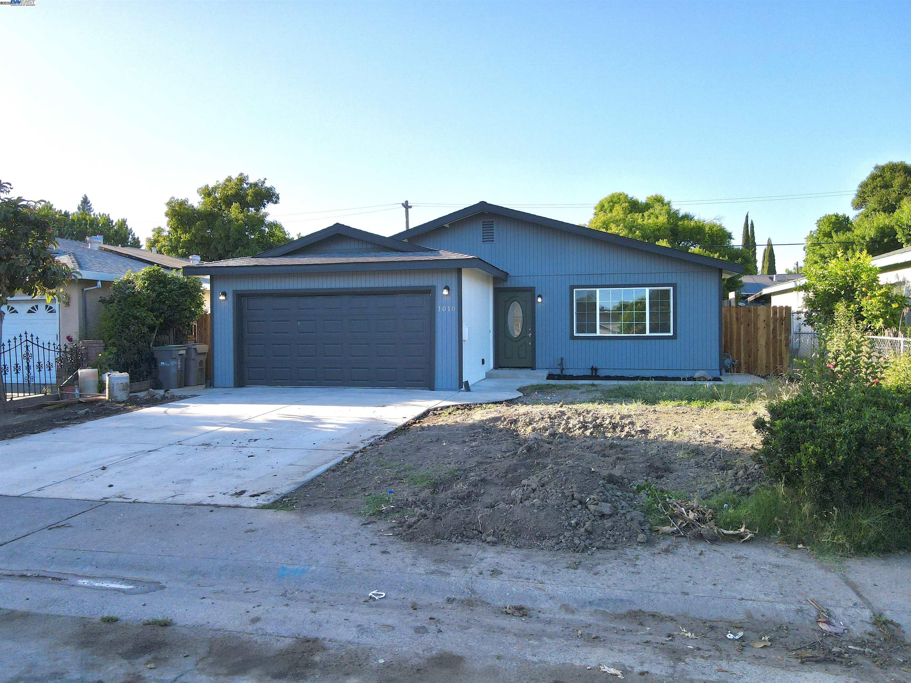 Detail Gallery Image 1 of 1 For 1010 Taber St, West Sacramento,  CA 95605 - 3 Beds | 2 Baths