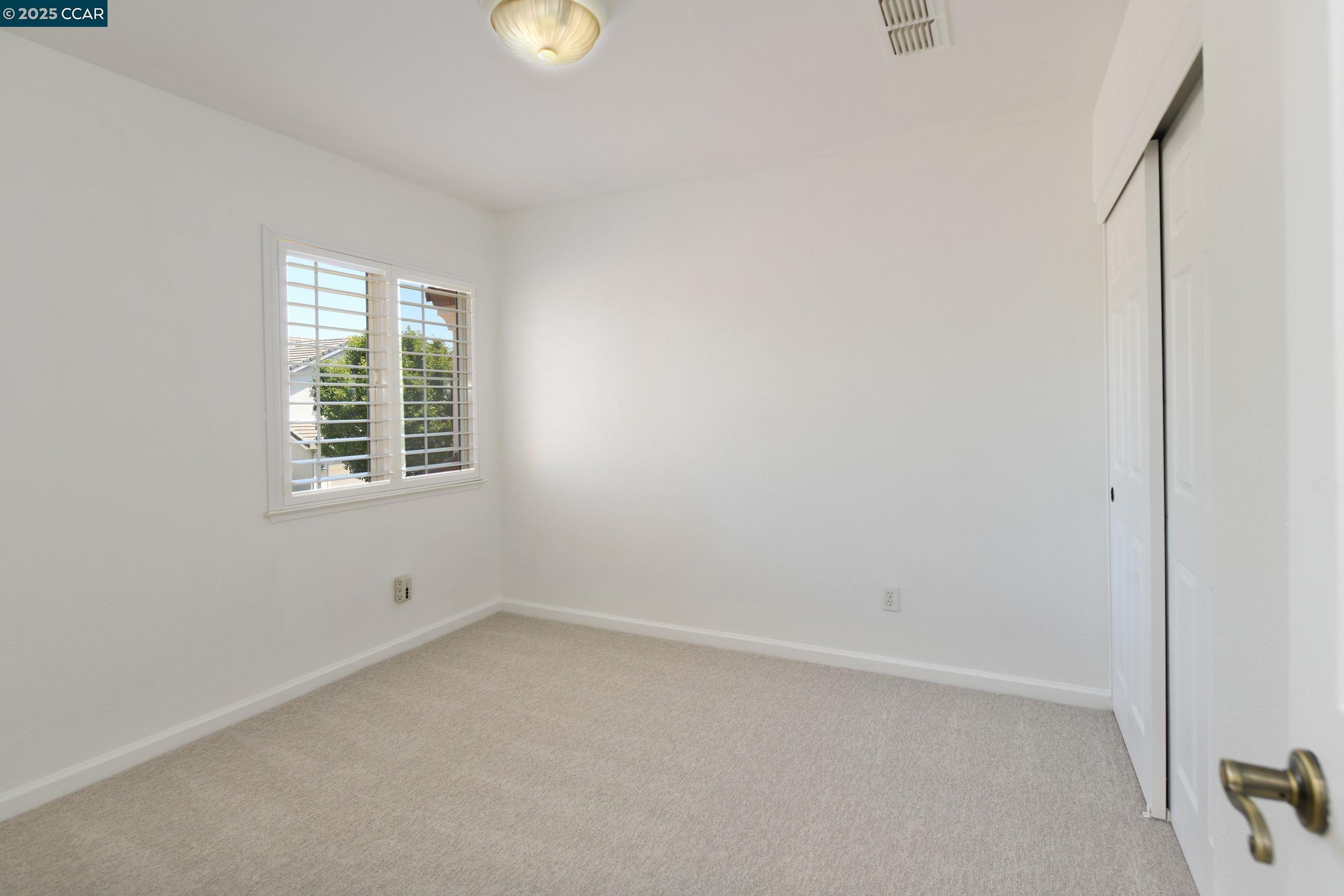 Detail Gallery Image 12 of 30 For 90 W Amistad Ln, Mountain House,  CA 95391 - 3 Beds | 2/1 Baths