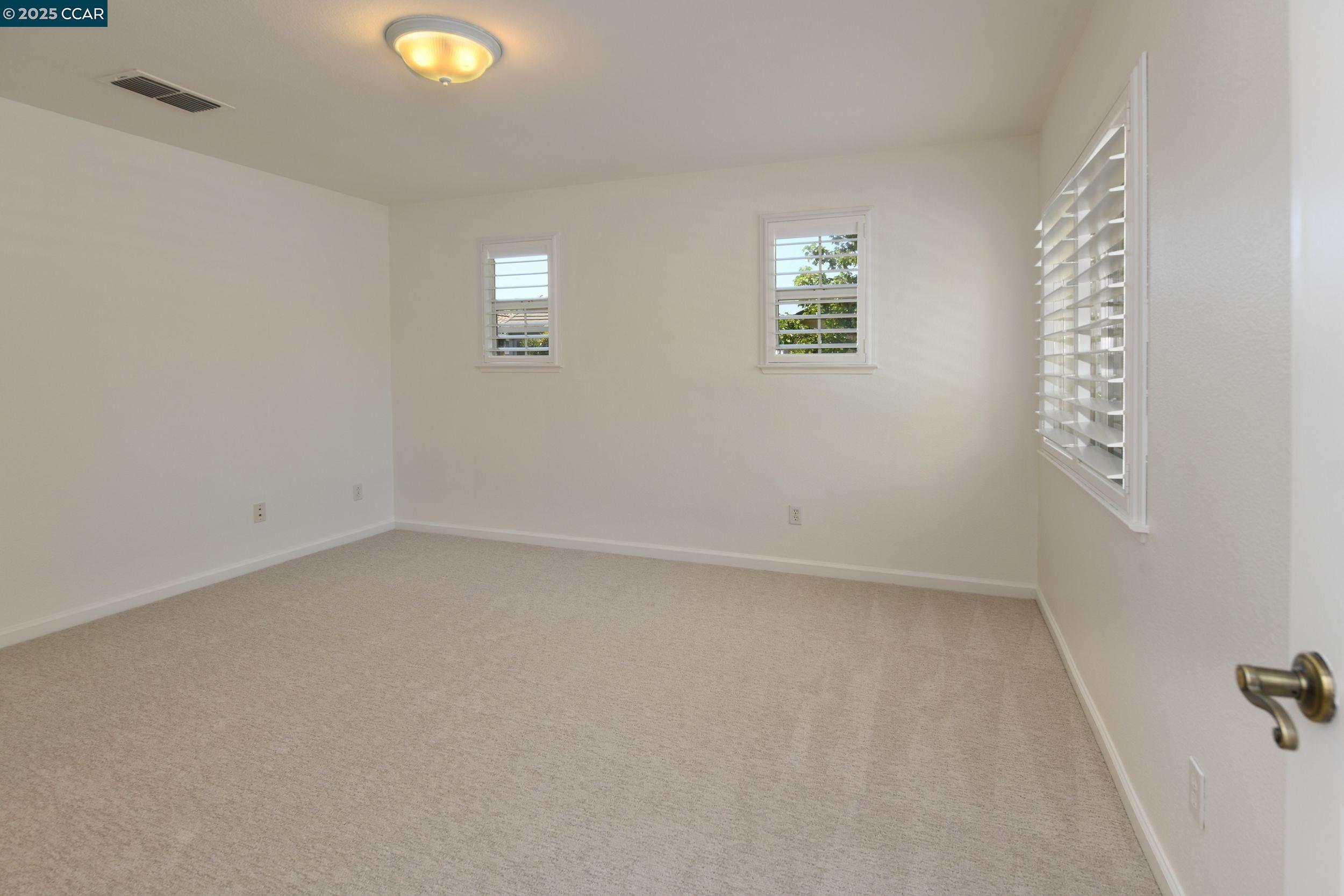 Detail Gallery Image 16 of 30 For 90 W Amistad Ln, Mountain House,  CA 95391 - 3 Beds | 2/1 Baths