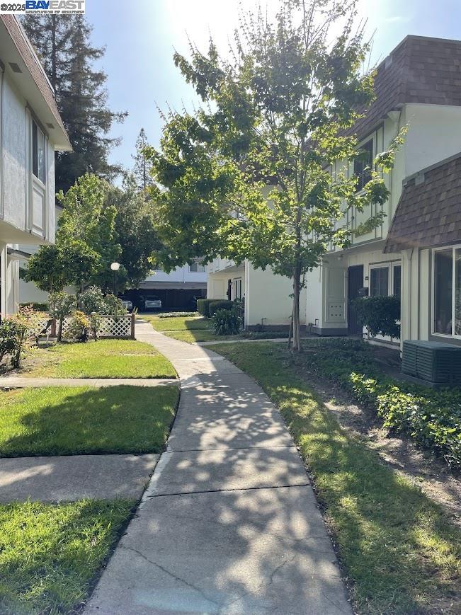 Detail Gallery Image 2 of 17 For 240 Irazu Ct, San Jose,  CA 95116 - 3 Beds | 1/1 Baths