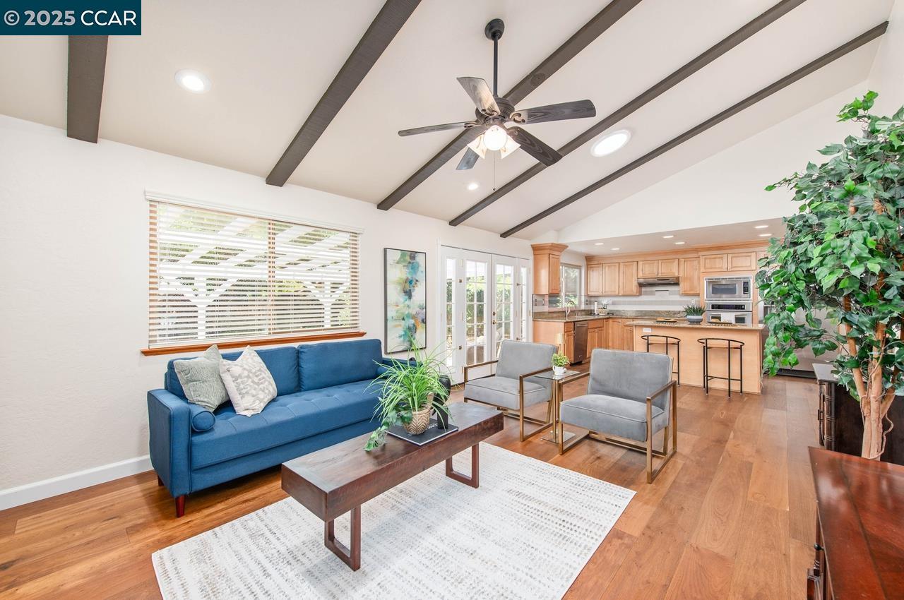Detail Gallery Image 1 of 1 For 1209 Redlands Way, Concord,  CA 94521 - 4 Beds | 2 Baths