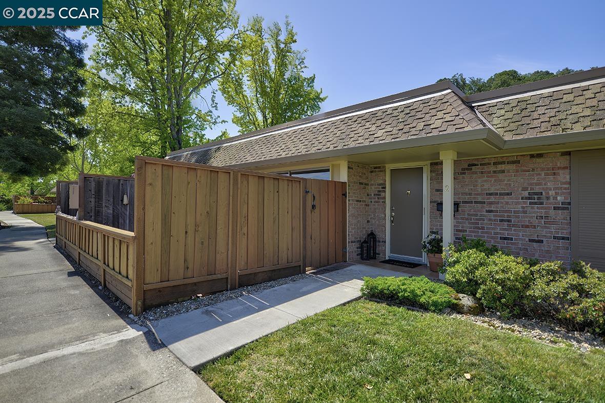 Detail Gallery Image 38 of 55 For 2101 Ptarmigan Dr #2,  Walnut Creek,  CA 94595-3507 - 3 Beds | 2 Baths