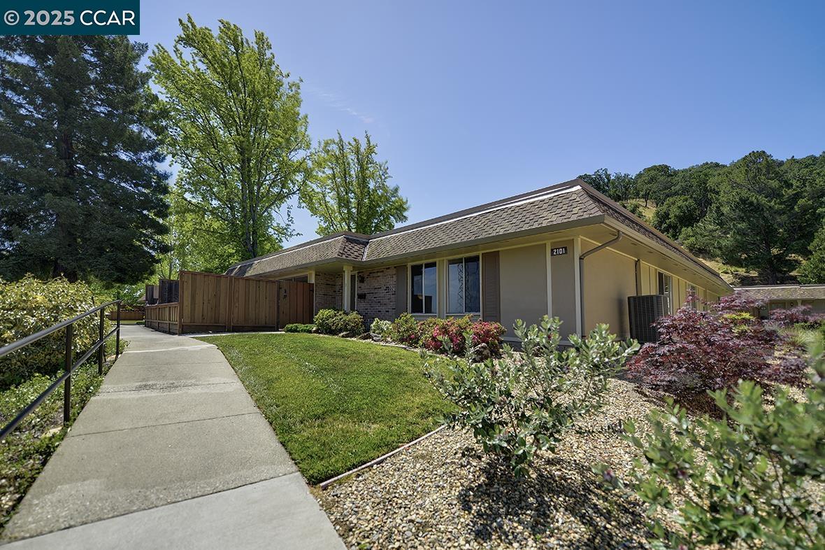 Detail Gallery Image 41 of 55 For 2101 Ptarmigan Dr #2,  Walnut Creek,  CA 94595-3507 - 3 Beds | 2 Baths