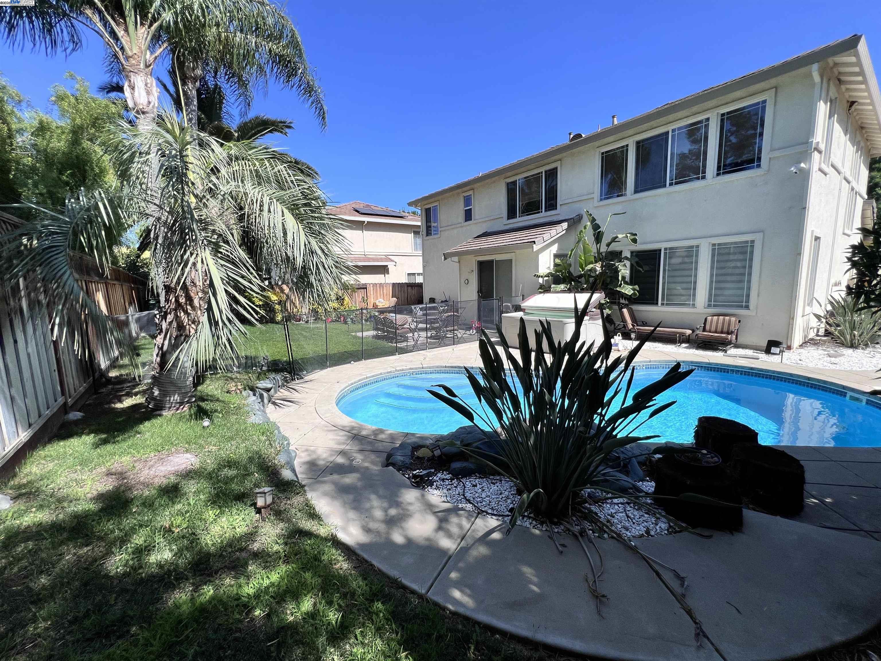 Detail Gallery Image 4 of 24 For 1089 Somersby Way, Brentwood,  CA 94513 - 4 Beds | 2/1 Baths