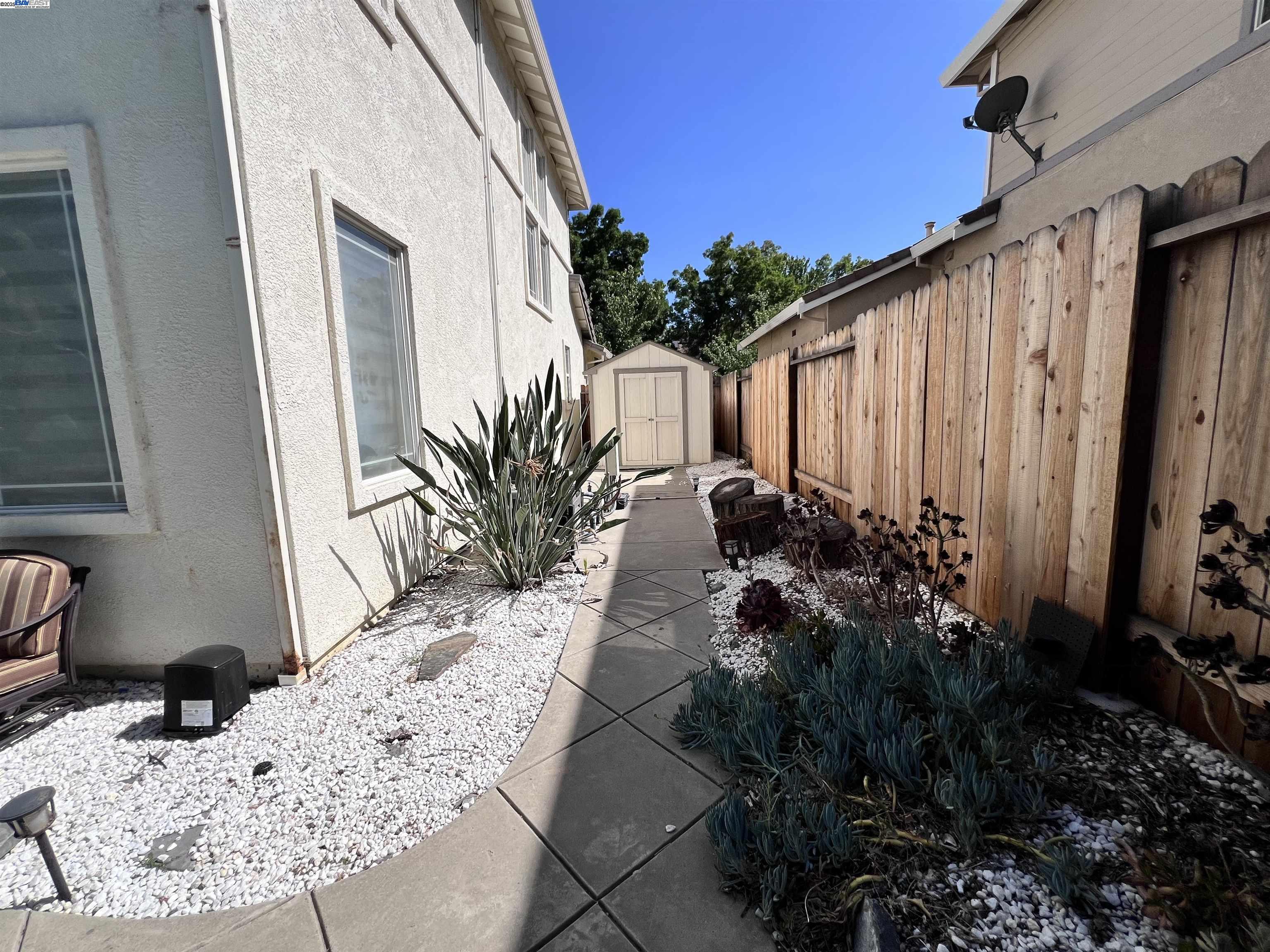 Detail Gallery Image 6 of 24 For 1089 Somersby Way, Brentwood,  CA 94513 - 4 Beds | 2/1 Baths