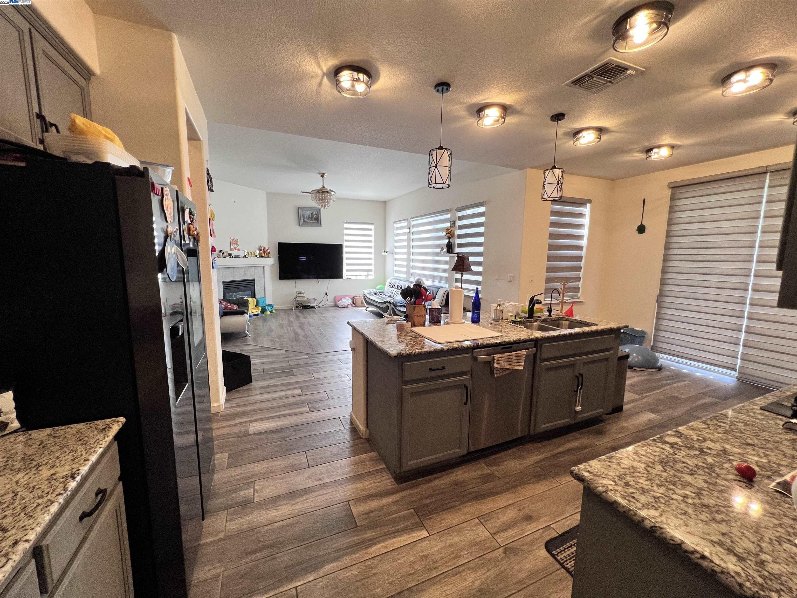 Detail Gallery Image 7 of 24 For 1089 Somersby Way, Brentwood,  CA 94513 - 4 Beds | 2/1 Baths