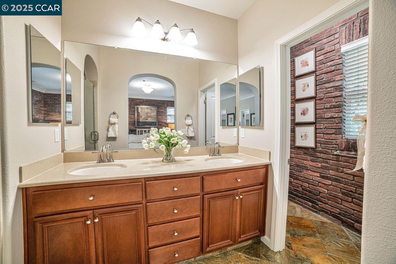 Photo #33: 41099711 Listing: Photo #33