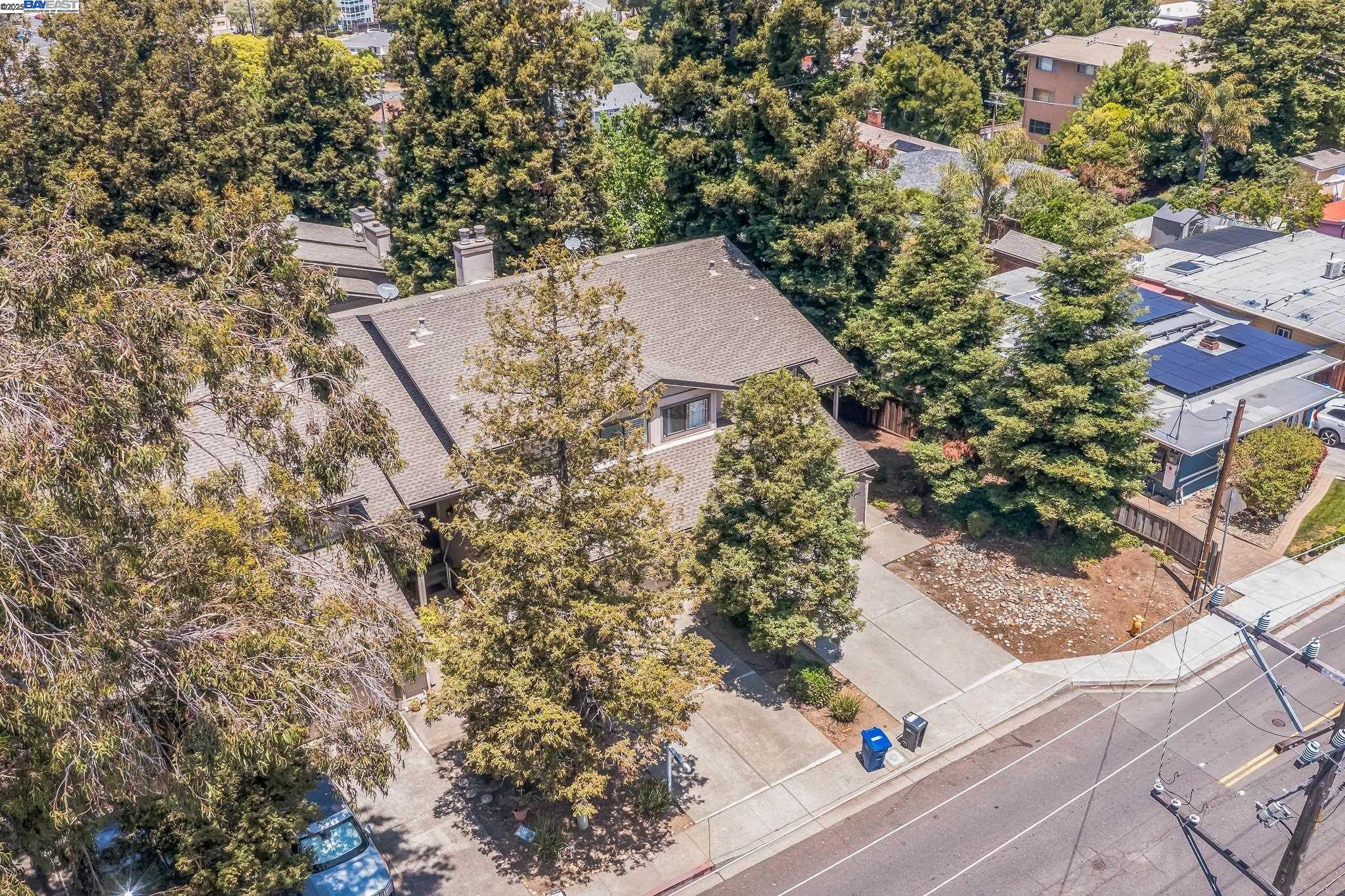 MLS: 41099716 Condo For Sale