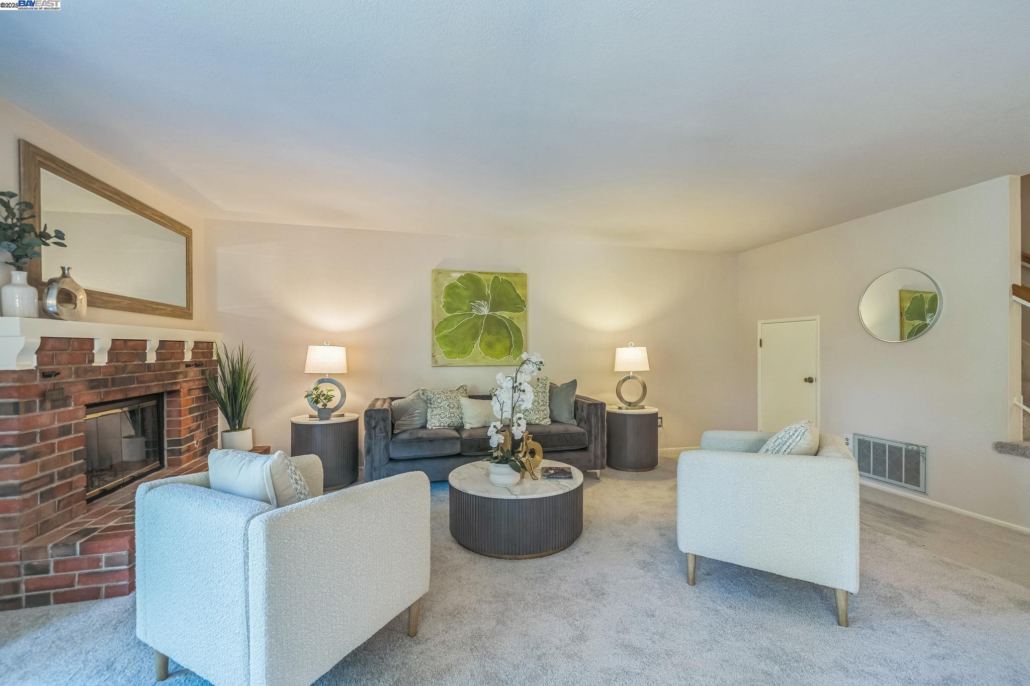 Detail Gallery Image 11 of 24 For 1138 Walpert St., Hayward,  CA 94541 - 2 Beds | 2/1 Baths