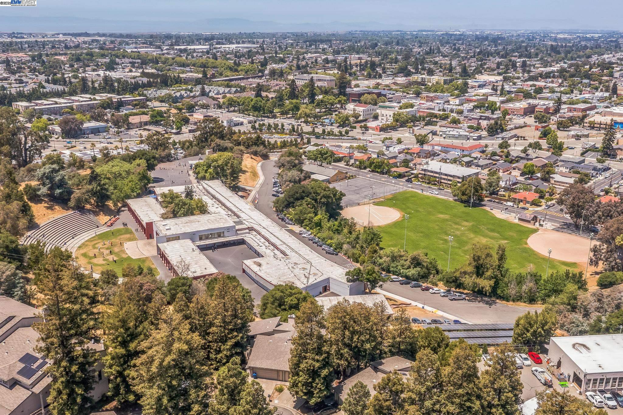 Detail Gallery Image 16 of 24 For 1138 Walpert St., Hayward,  CA 94541 - 2 Beds | 2/1 Baths
