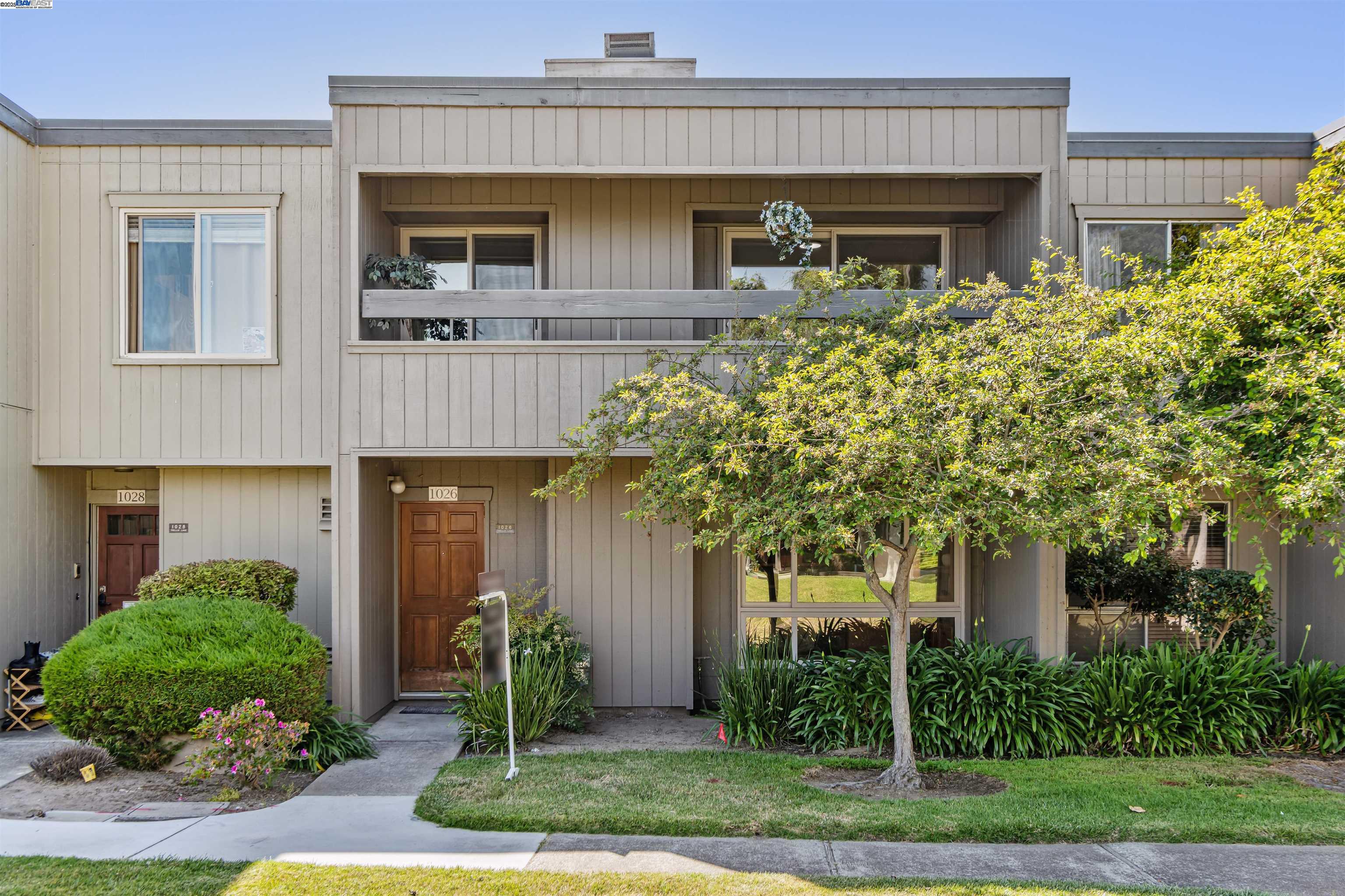 MLS: 41099717 Condo For Sale