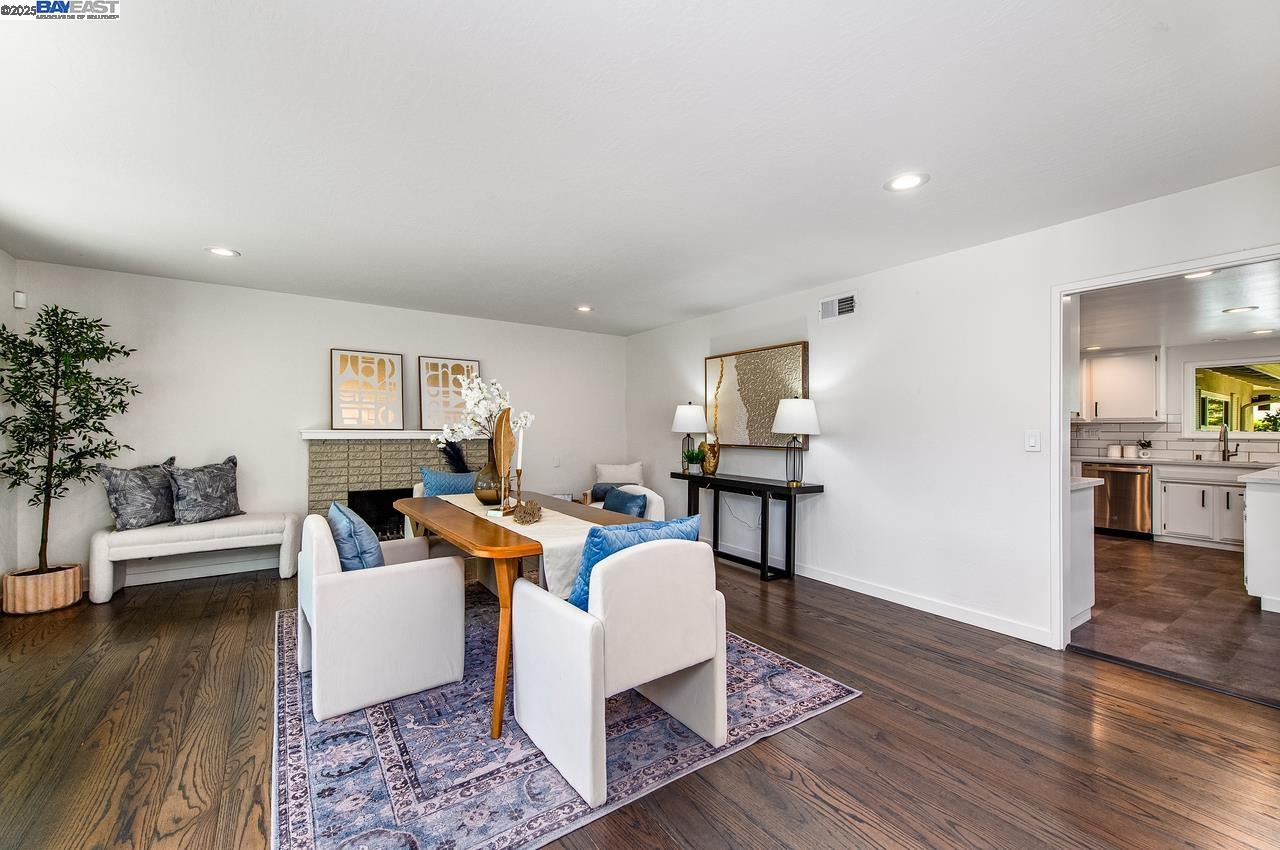 Detail Gallery Image 18 of 37 For 578 Escondido Cir, Livermore,  CA 94550 - 3 Beds | 2/1 Baths