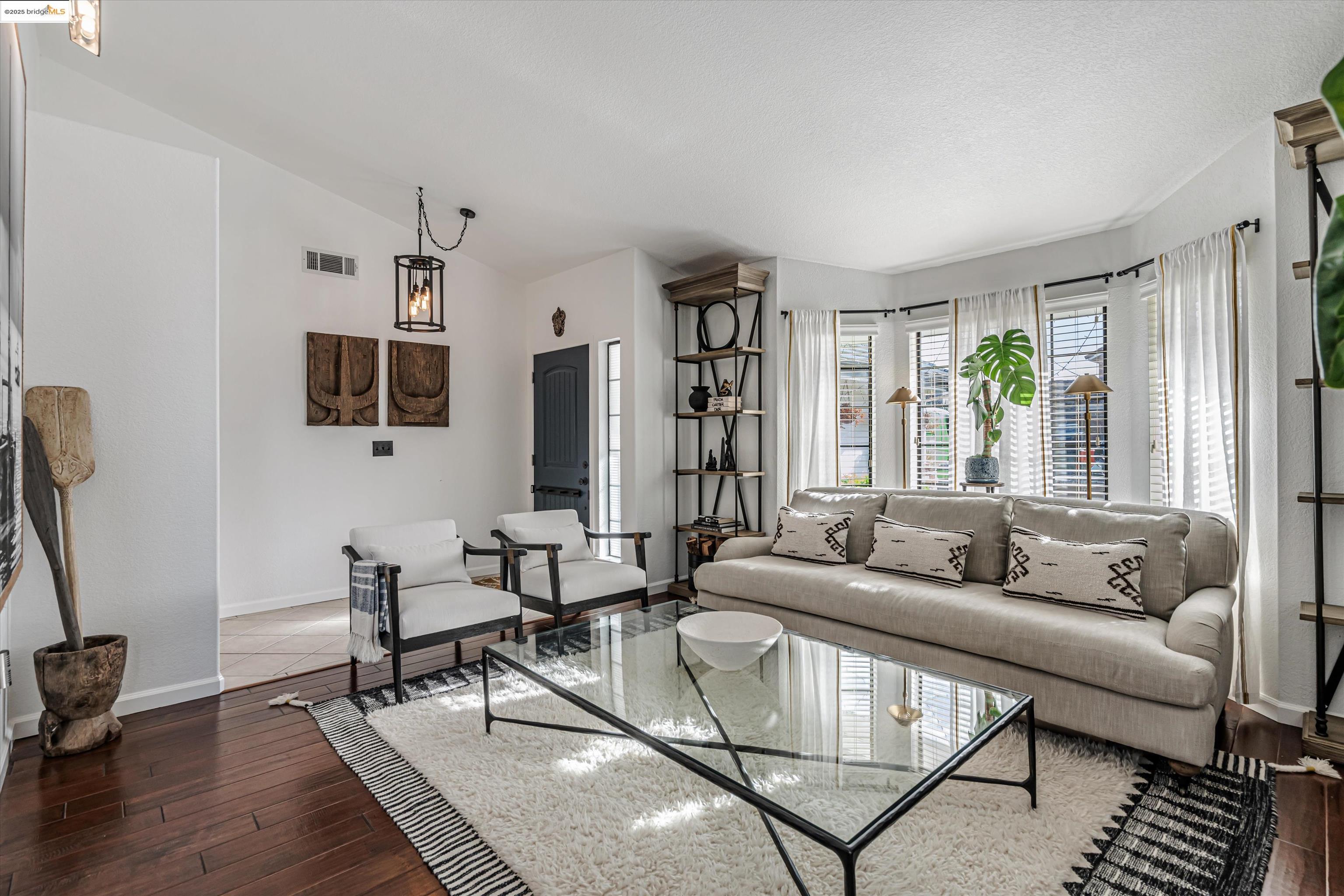 Detail Gallery Image 6 of 30 For 790 Britannia Dr., Vallejo,  CA 94591 - 3 Beds | 2 Baths