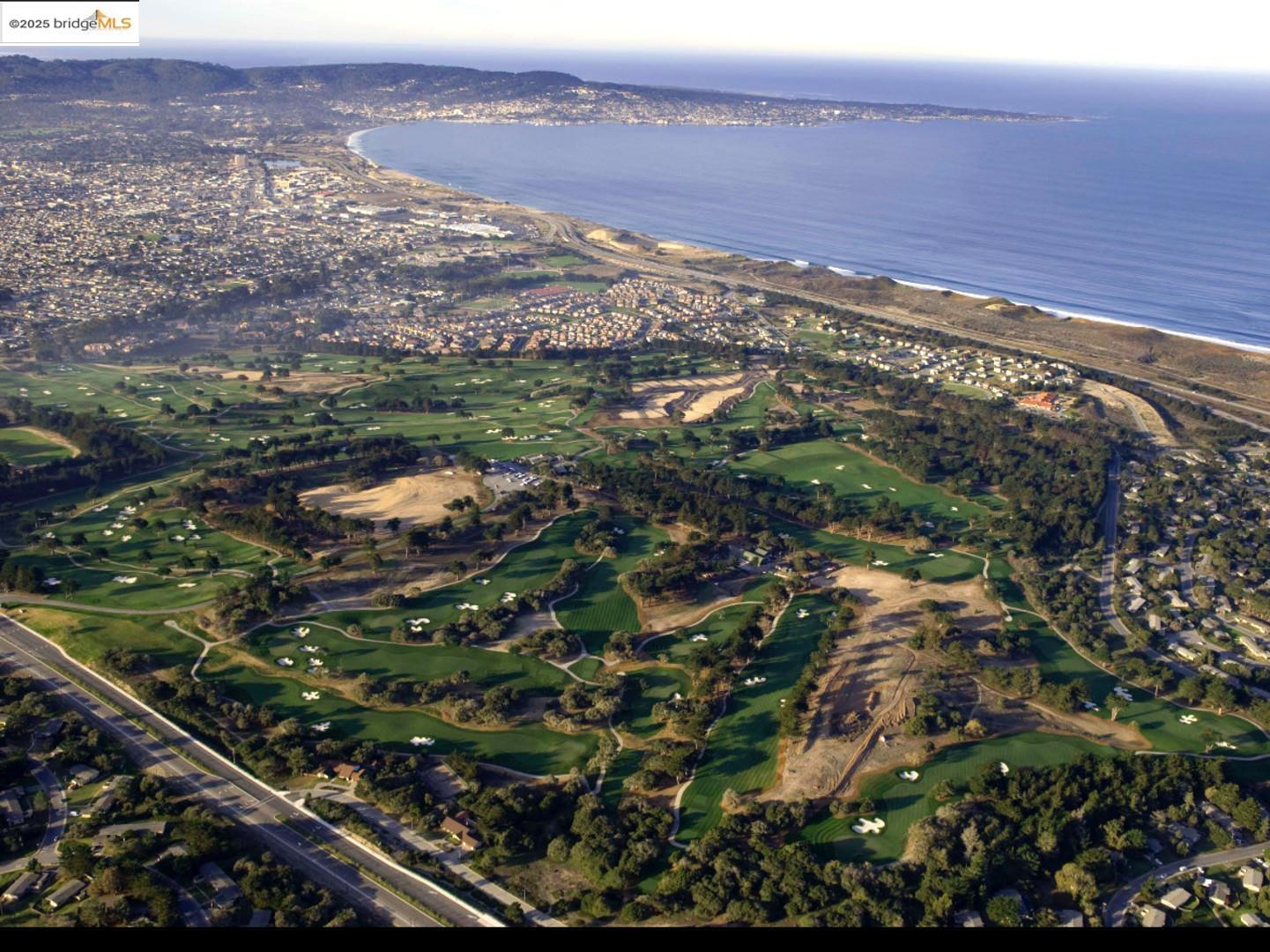 Detail Gallery Image 2 of 3 For 1627 Fairway Dr, Seaside,  CA 93955 - 4 Beds | 3/1 Baths