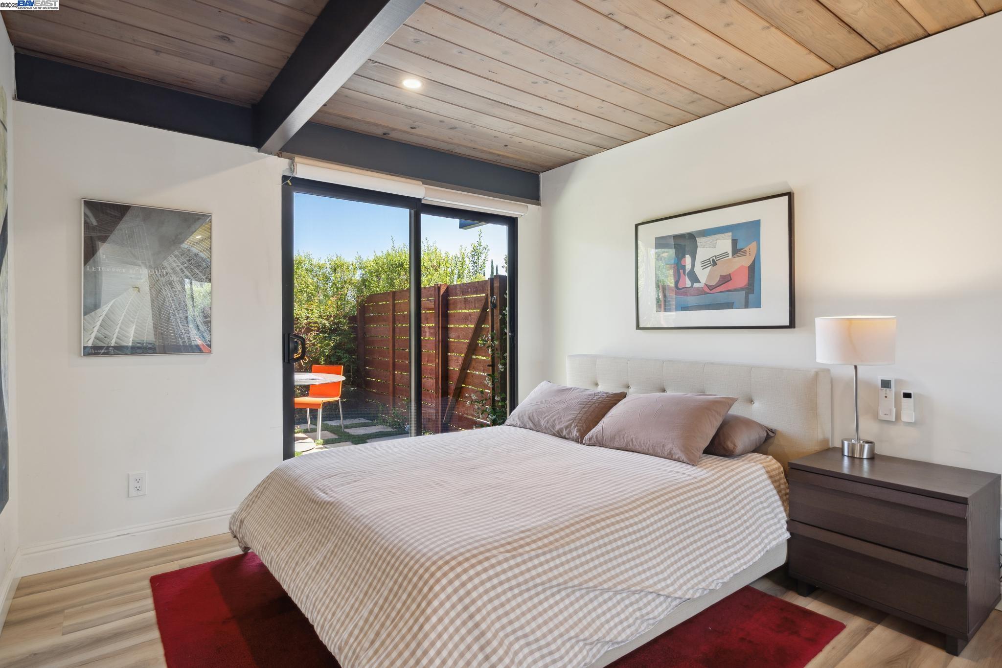 8199 Hansom Dr, Oakland, California 94605, 4 Bedrooms Bedrooms, 8 Rooms Rooms,2 BathroomsBathrooms,Residential,For Sale,8199 Hansom Dr,41099733
